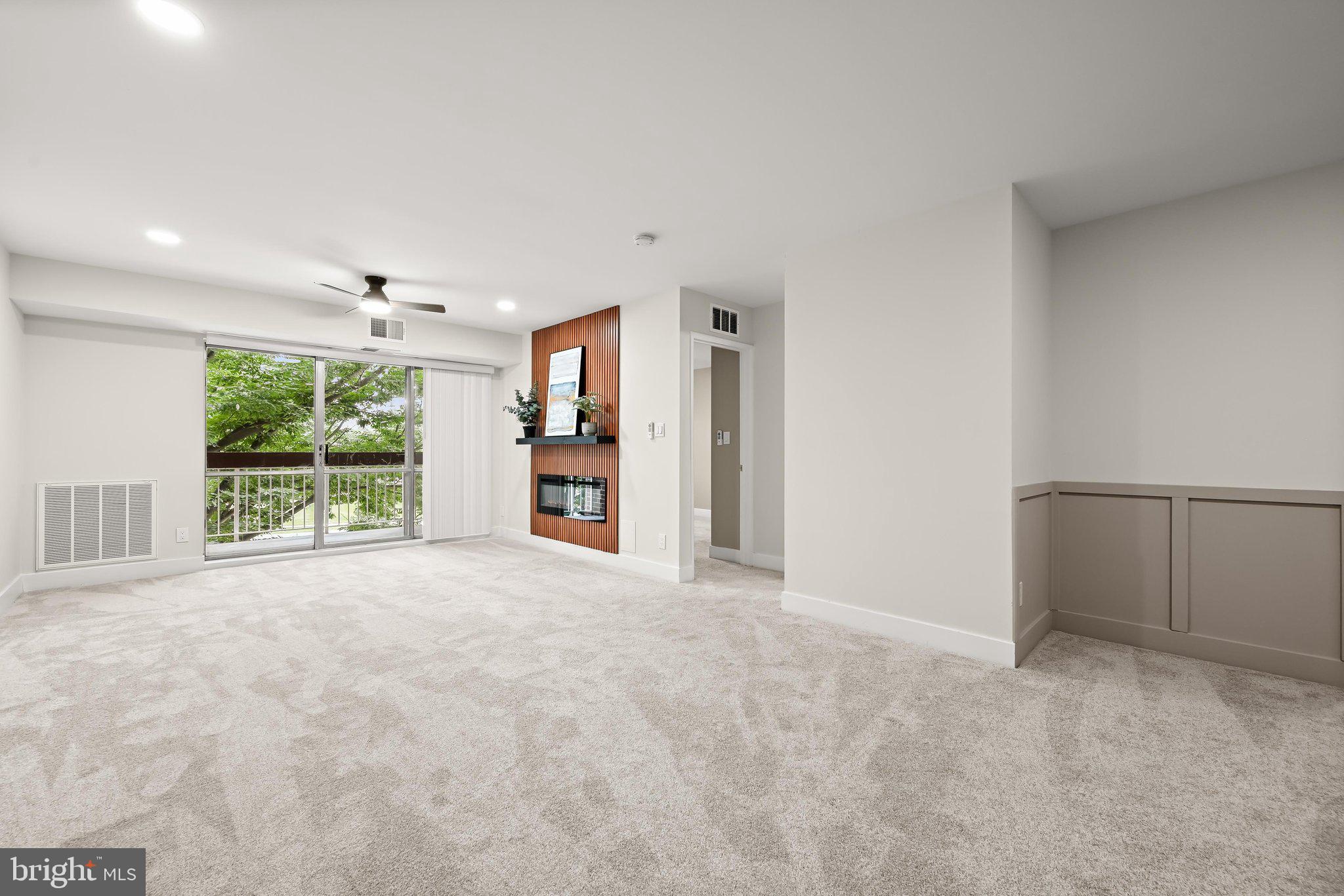 VILLAGE OF WILDE LAKE - Residential
