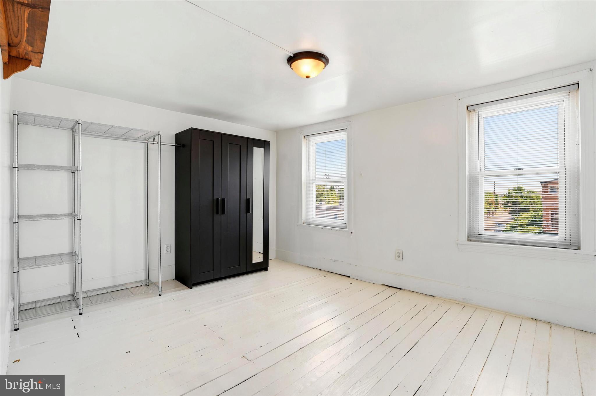 MANTUA - Residential