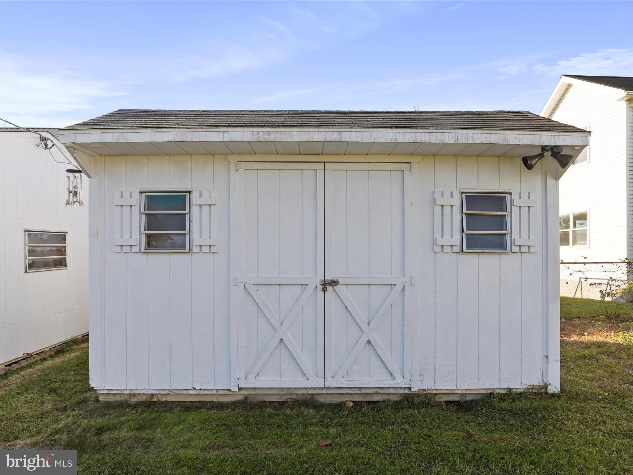 MAUGANSVILLE - Residential
