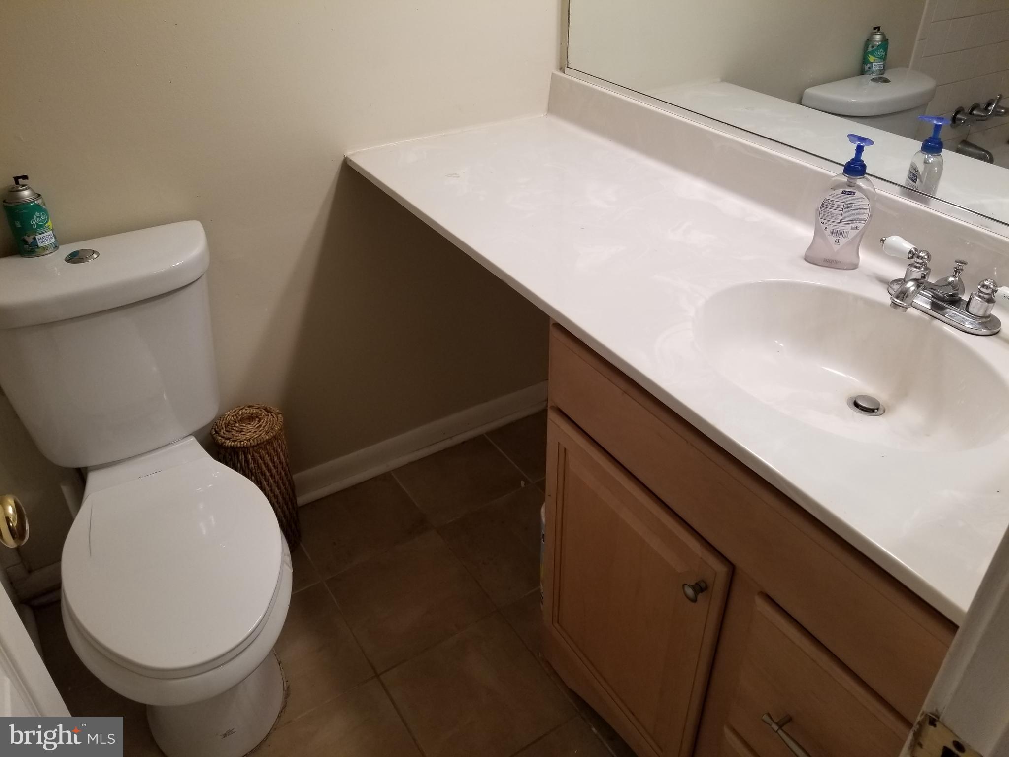 CEDAR VALLEY CONDOMINIUM - Residential Lease