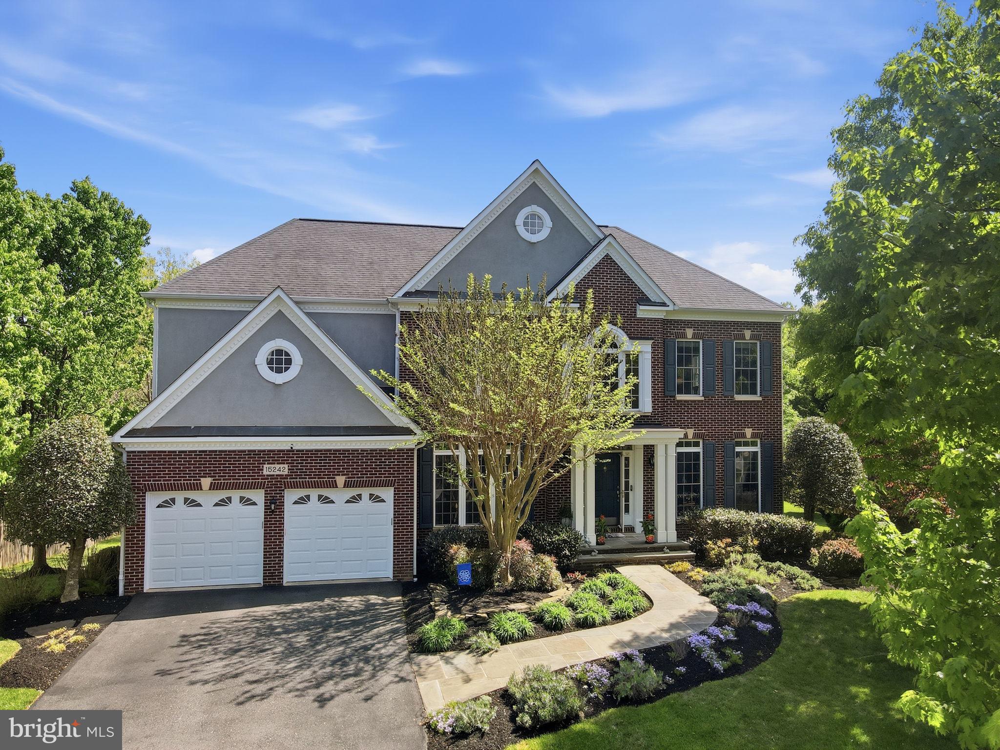 BRIARCLIFF MANOR - Residential