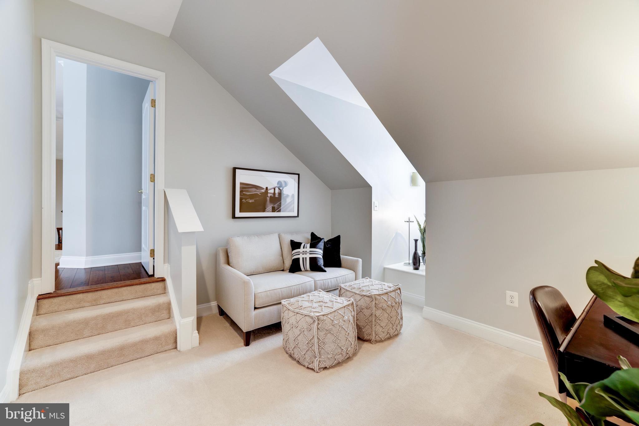 RIVER CREEK - Residential