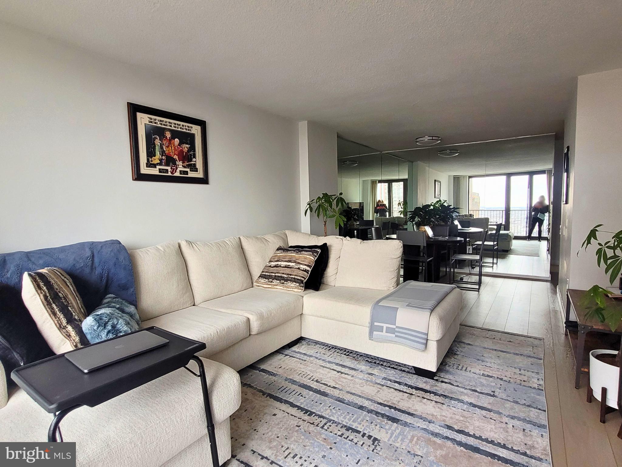 AVENUE OF THE ARTS - Residential Lease