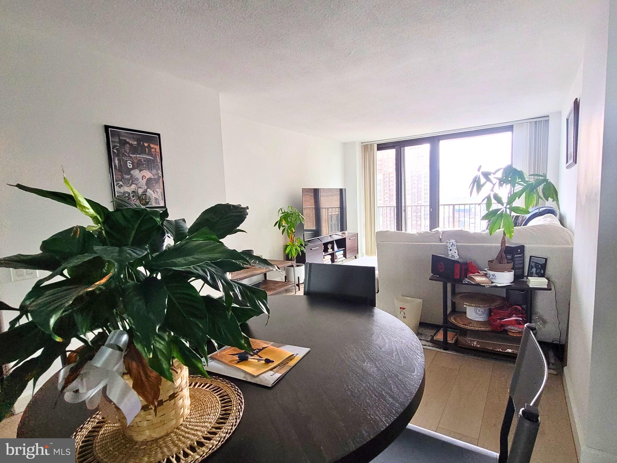 AVENUE OF THE ARTS - Residential Lease