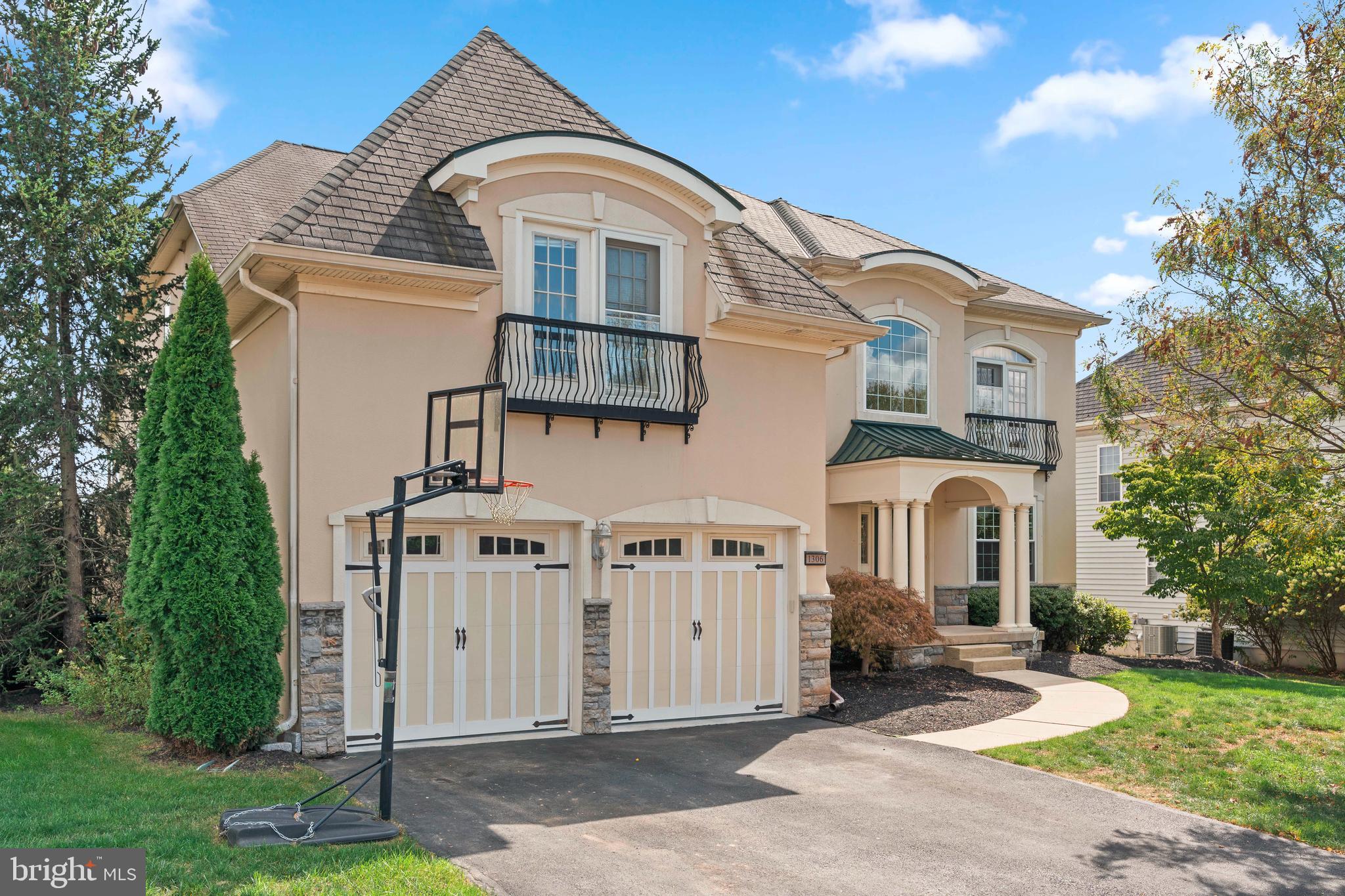 GOLF CLUB ESTATES - Residential