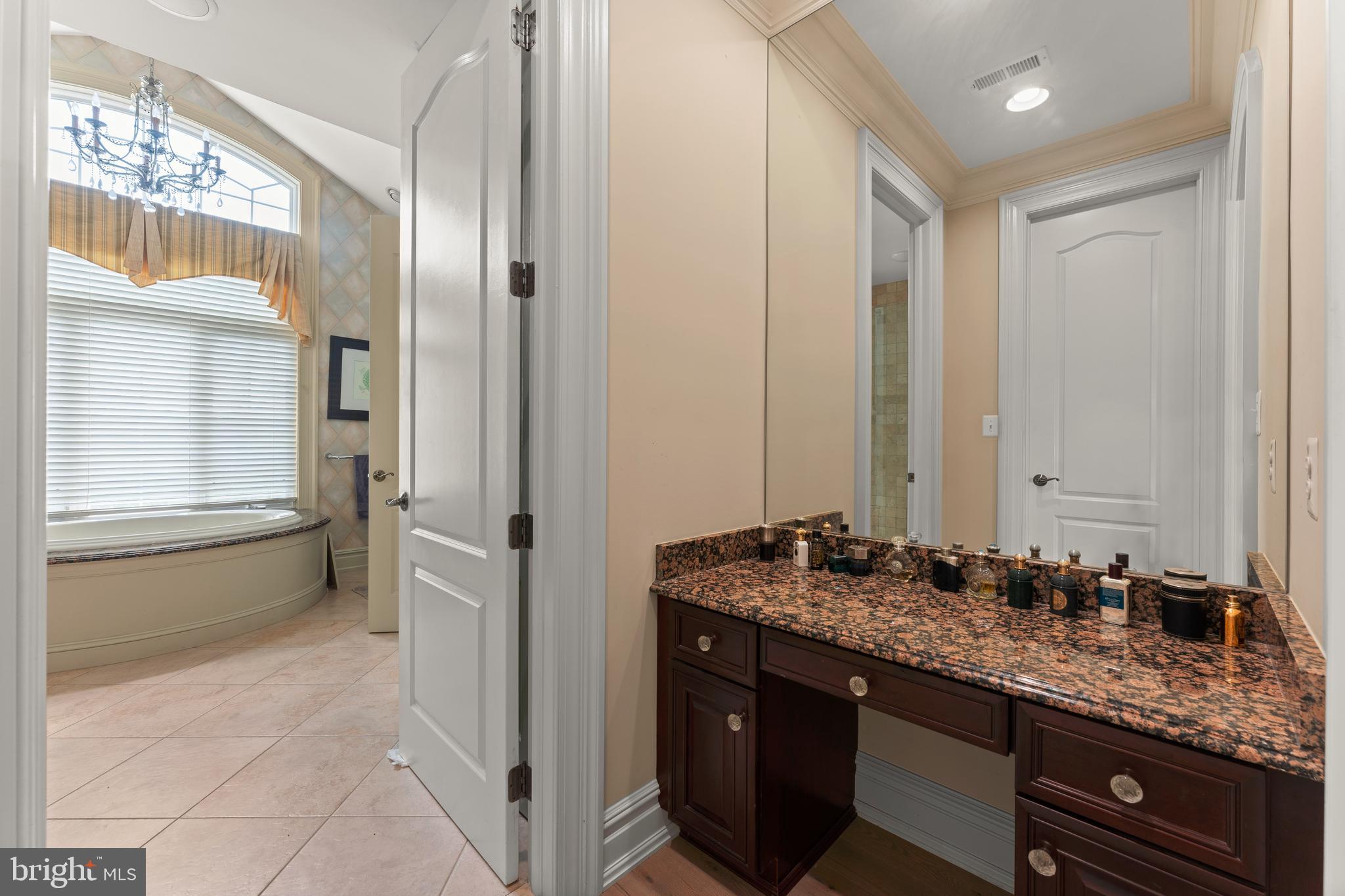 GOLF CLUB ESTATES - Residential