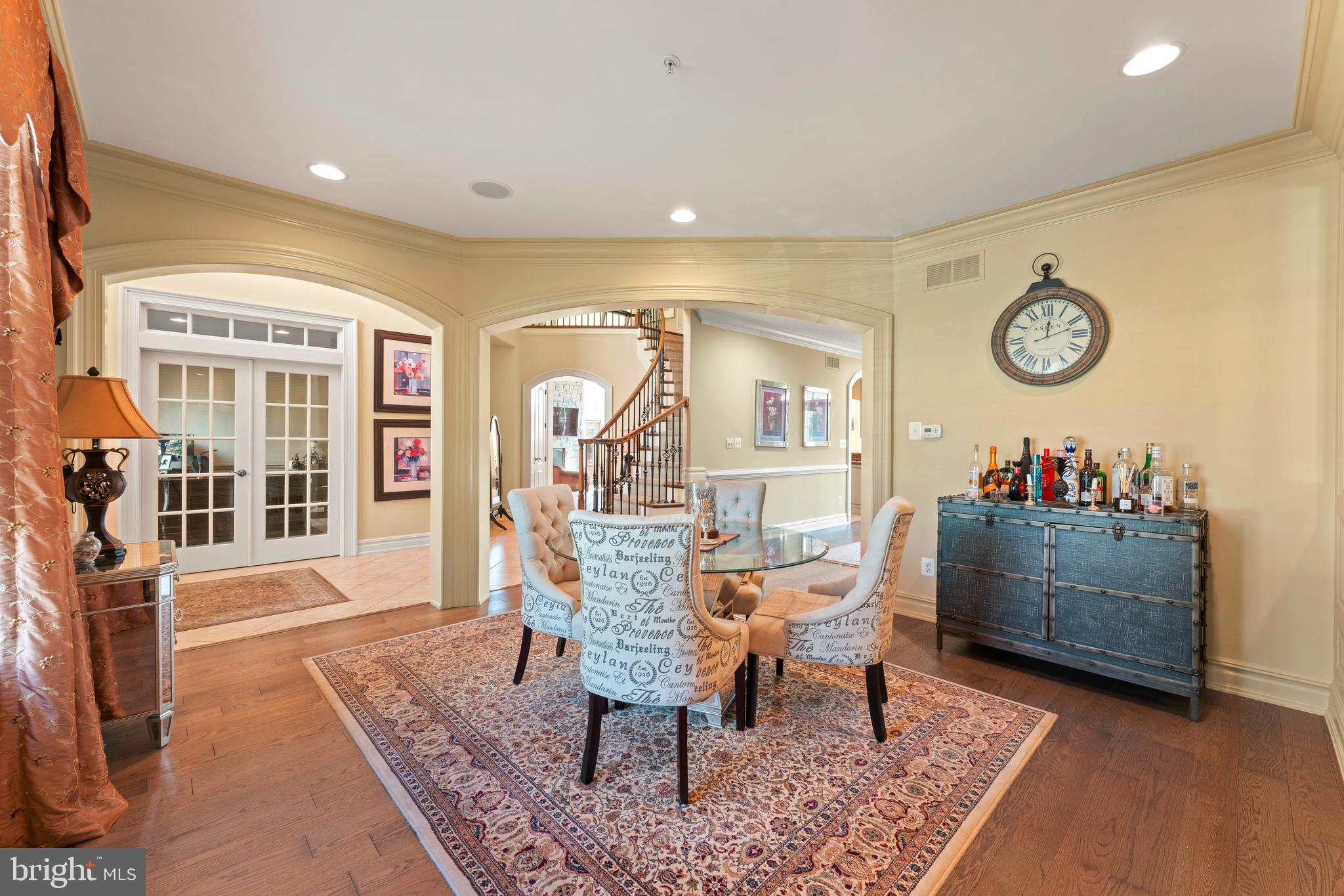 GOLF CLUB ESTATES - Residential