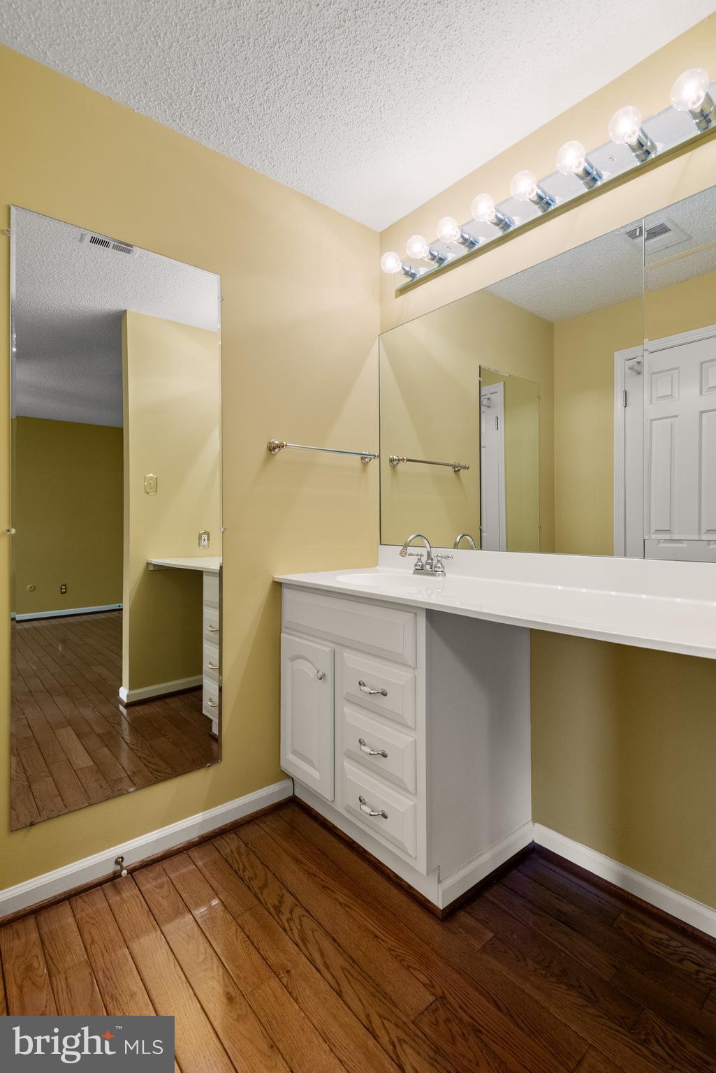 CHESTERBROOK - Residential