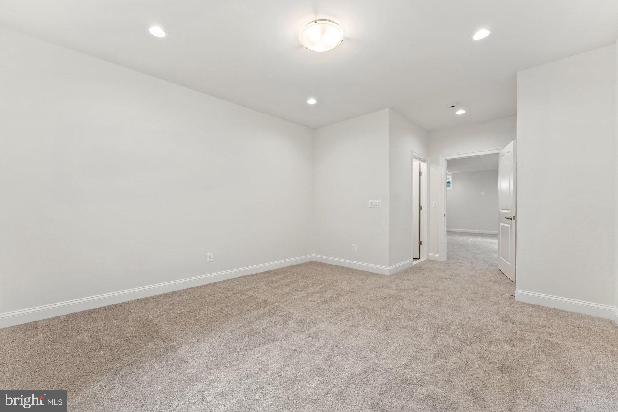 GLYNHILL - Residential