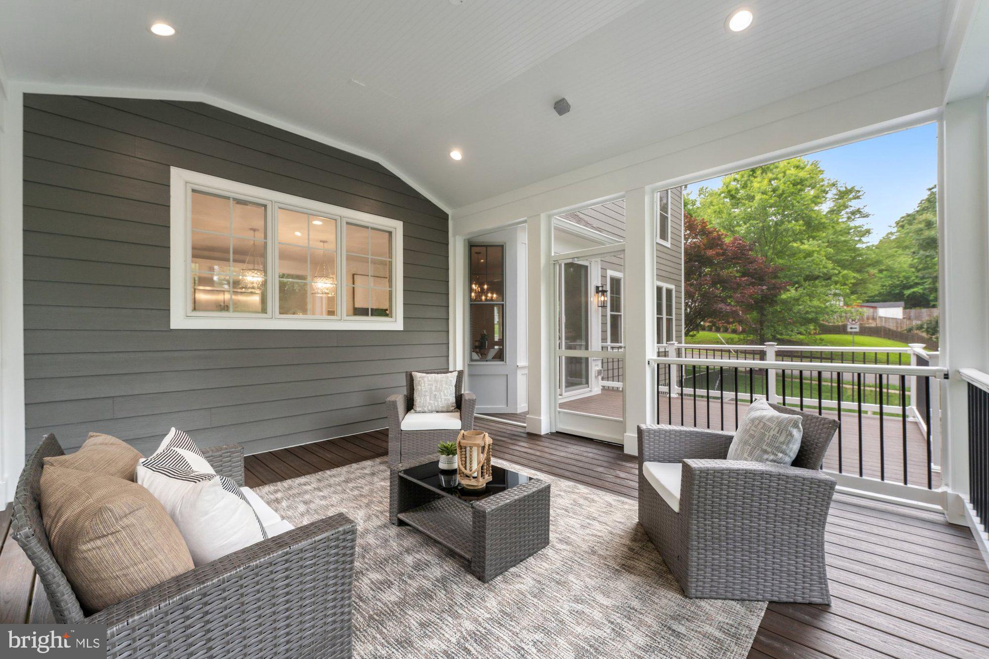 GLYNHILL - Residential