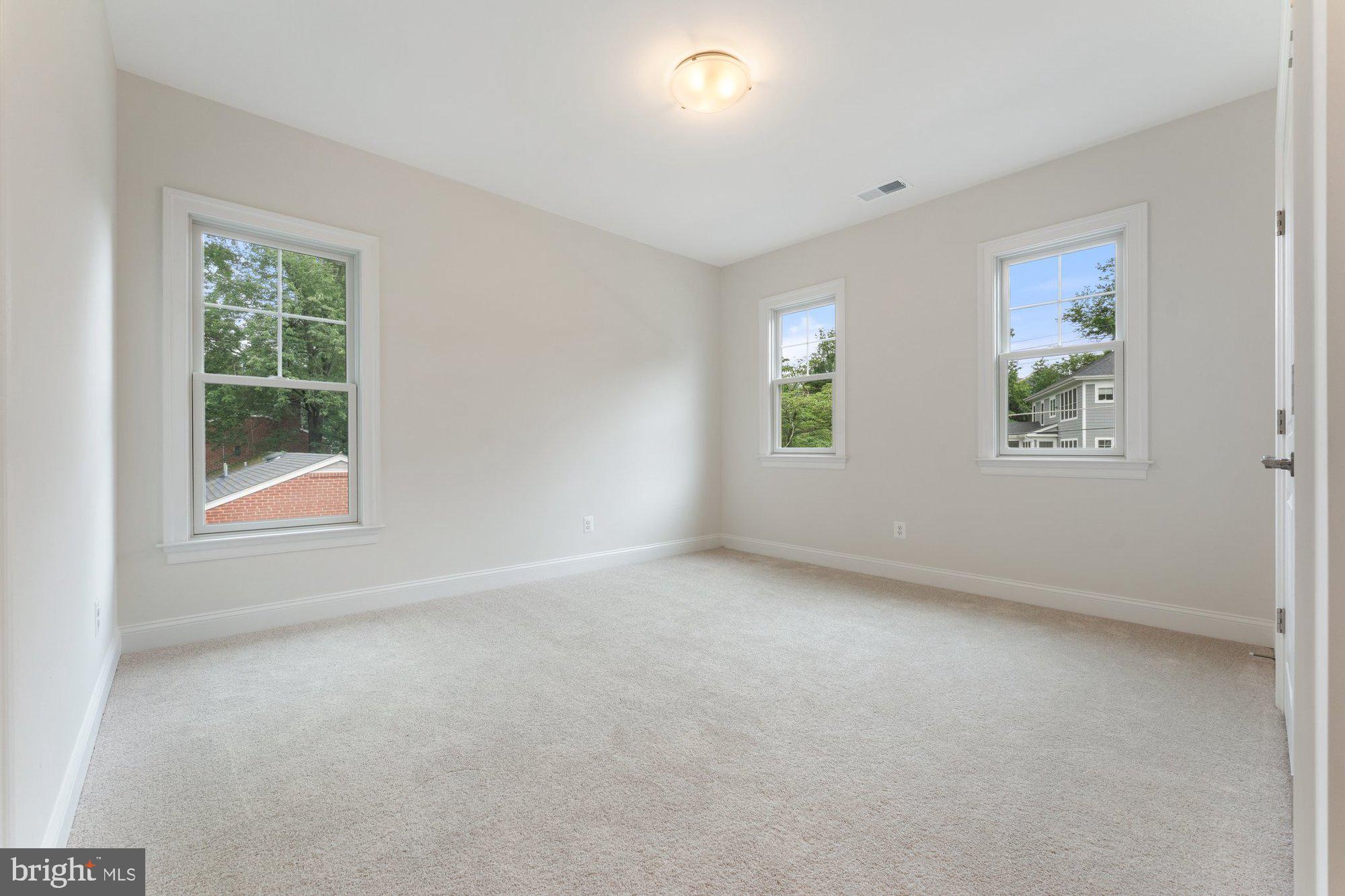 GLYNHILL - Residential