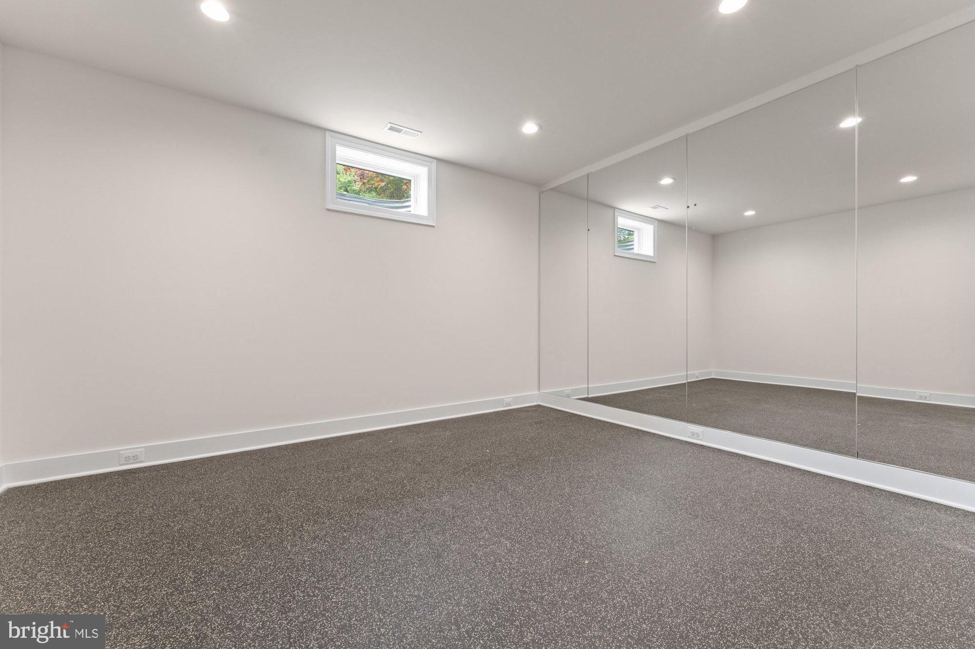 GLYNHILL - Residential