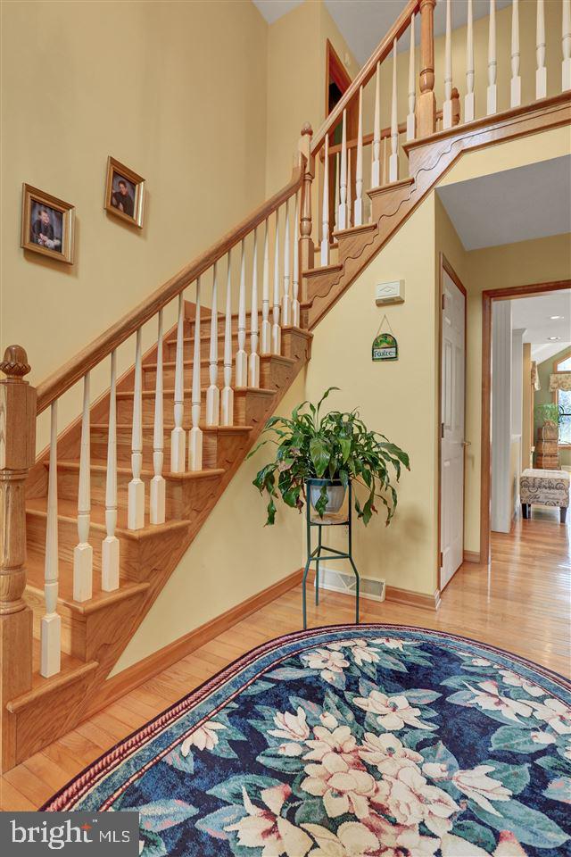 LAUREL SUMMIT - Residential