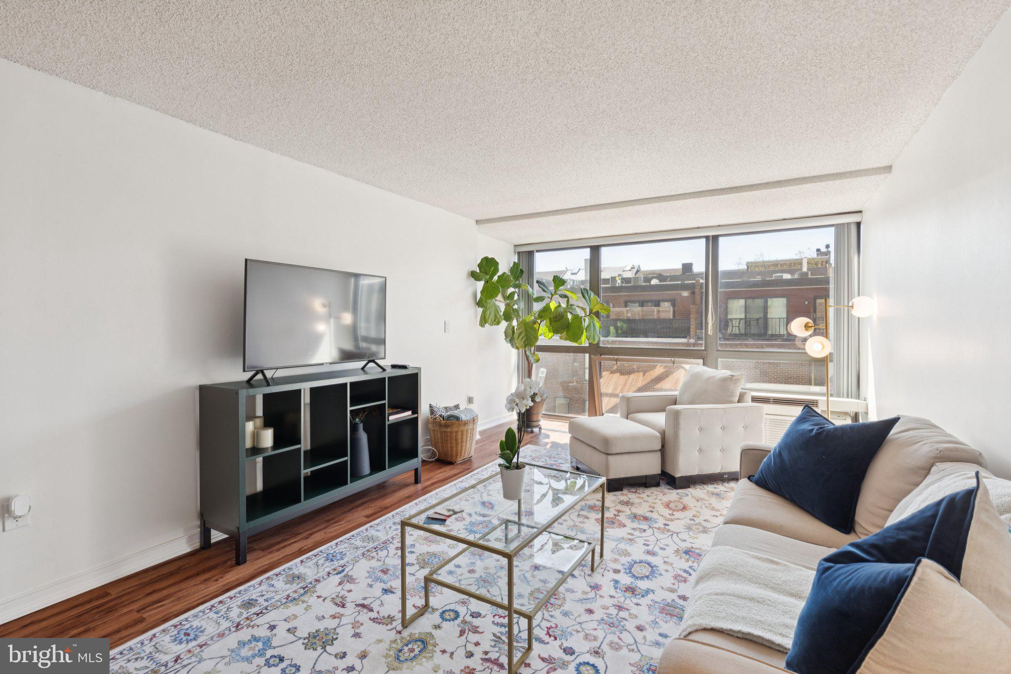 WASHINGTON SQ - Residential