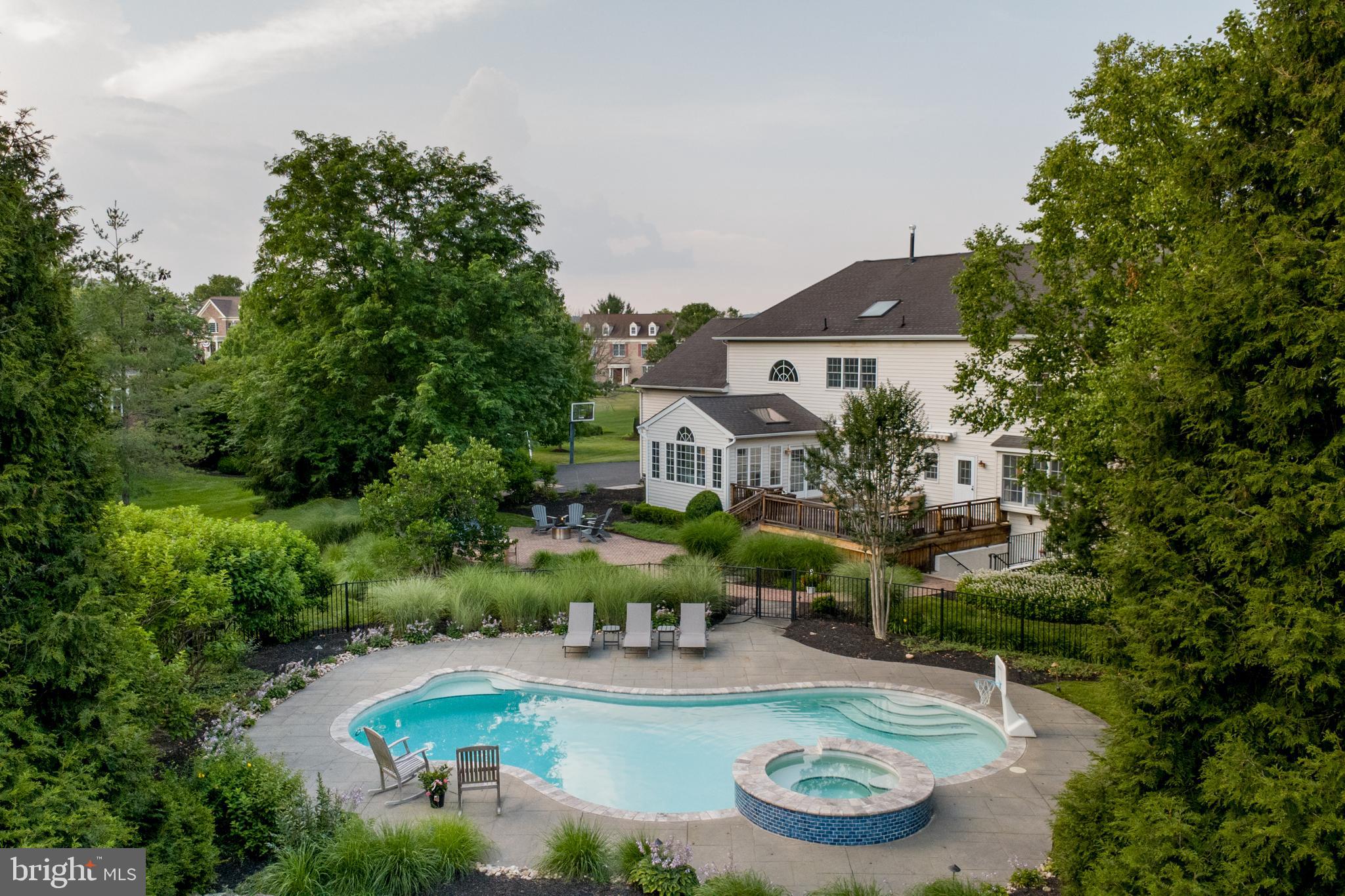MEADOW WOOD - Residential