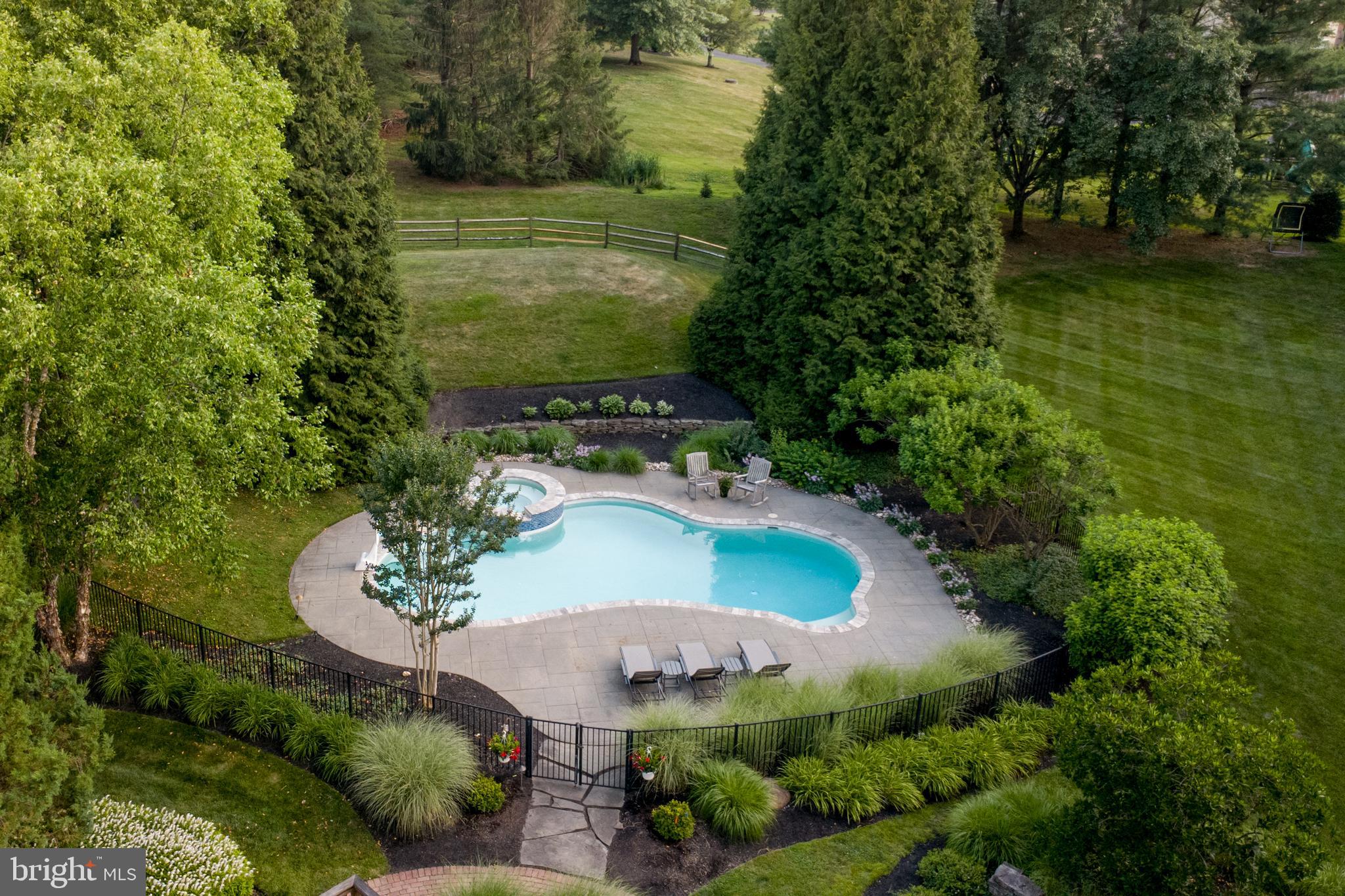 MEADOW WOOD - Residential