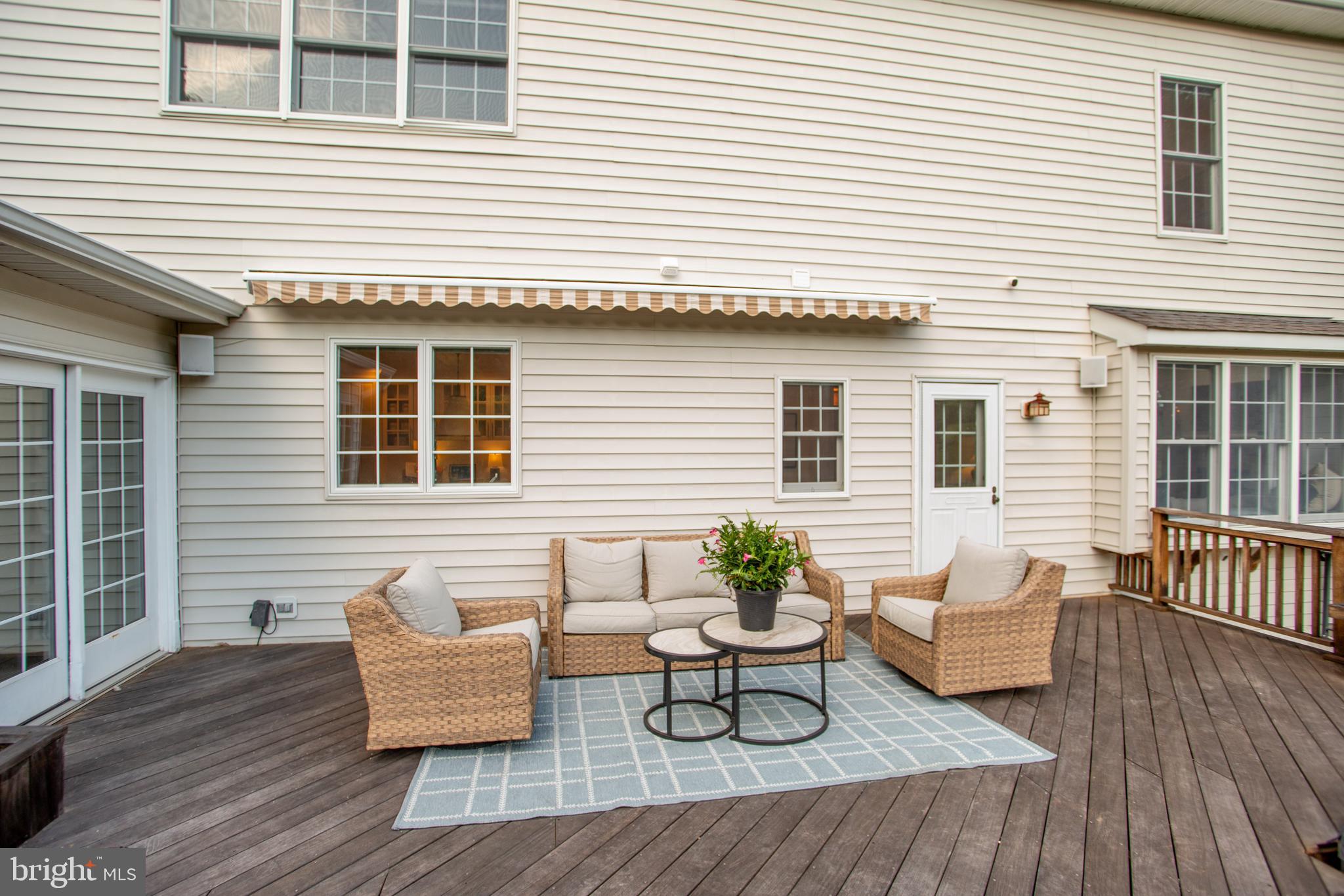 MEADOW WOOD - Residential