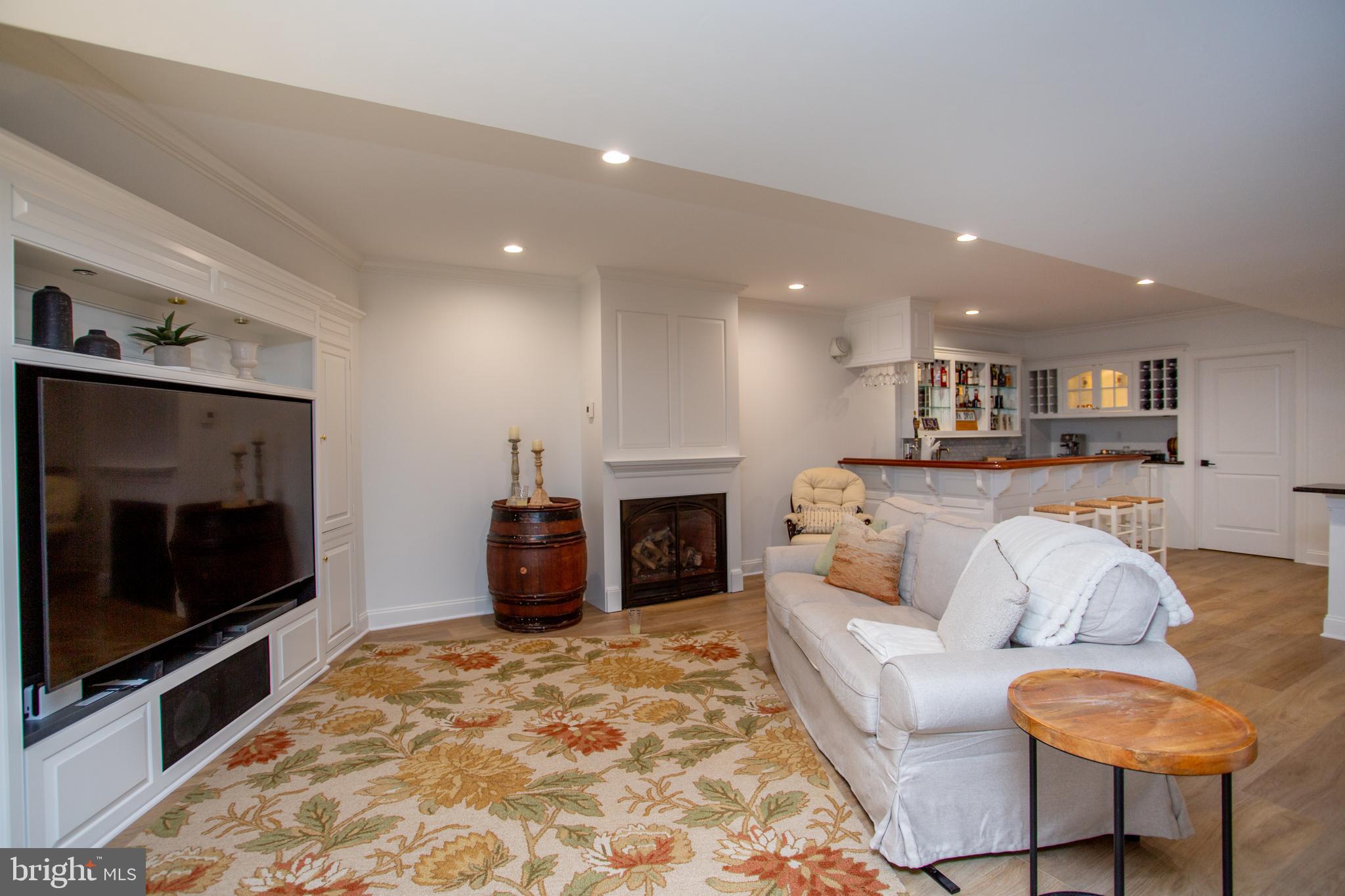 MEADOW WOOD - Residential