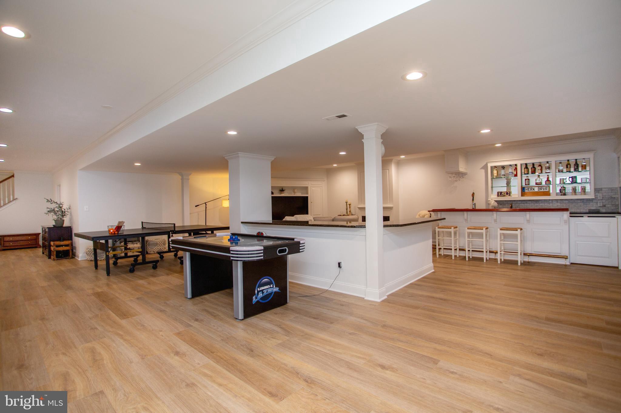 MEADOW WOOD - Residential