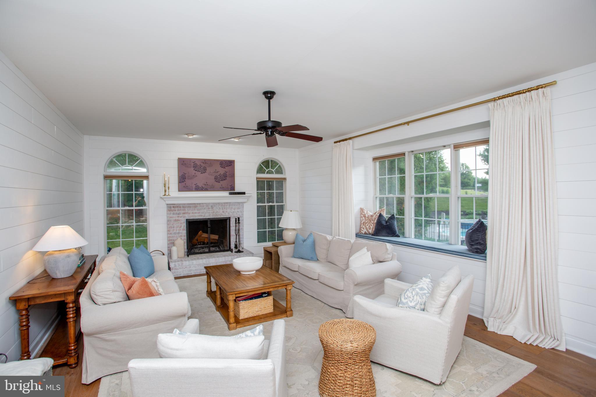 MEADOW WOOD - Residential