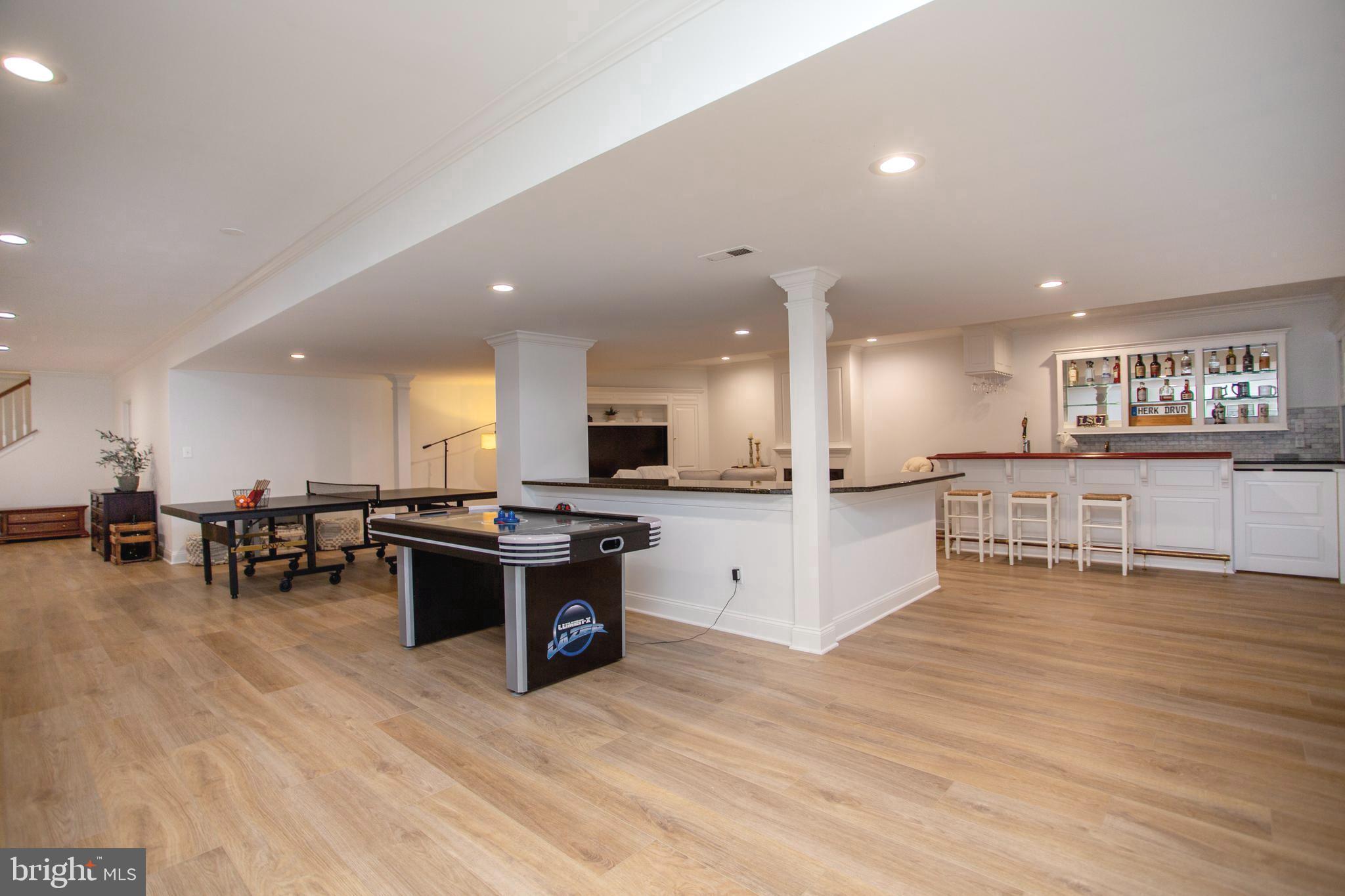 MEADOW WOOD - Residential