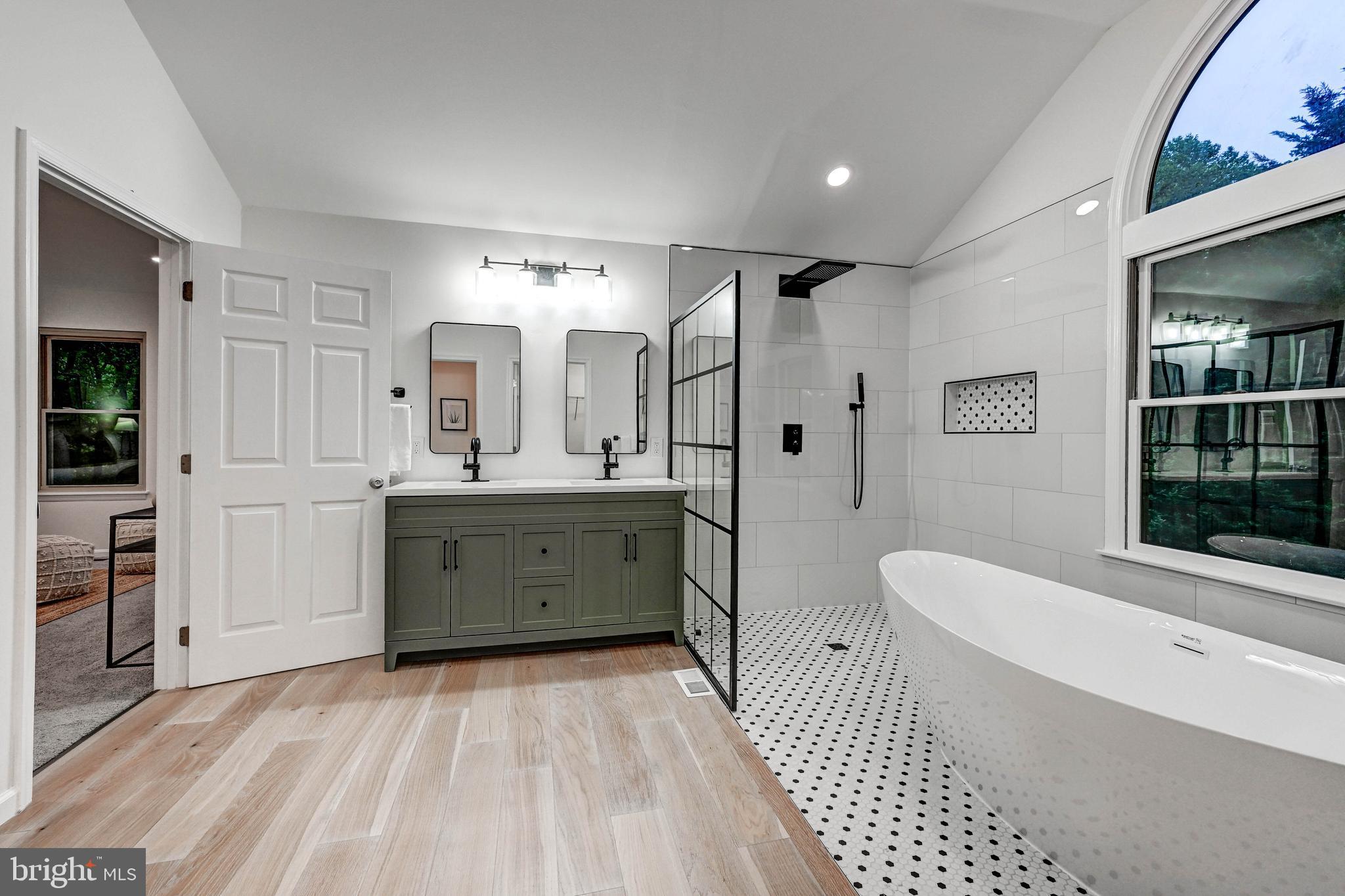 MONKTON - Residential