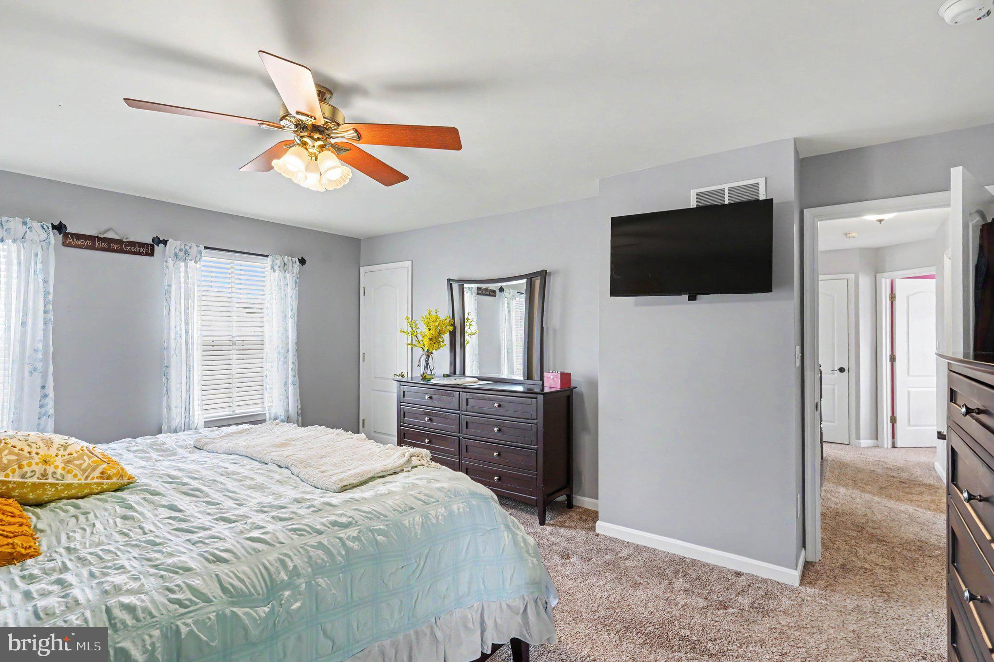 HICKORY OVERLOOK - Residential