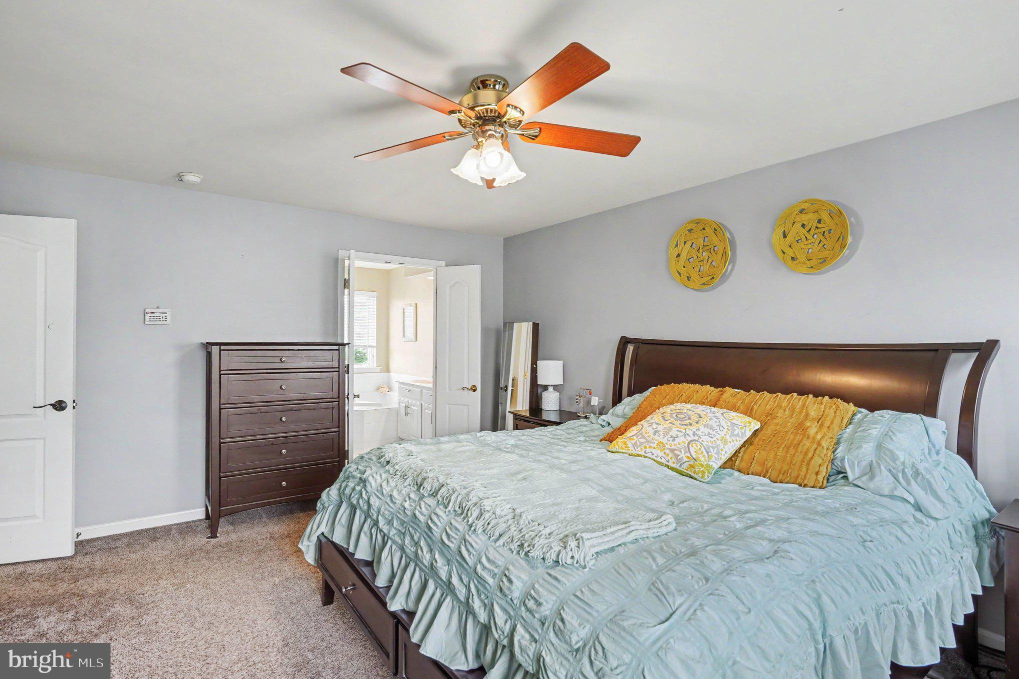 HICKORY OVERLOOK - Residential