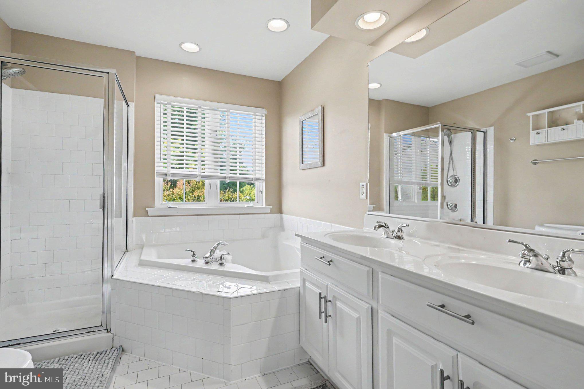 HICKORY OVERLOOK - Residential