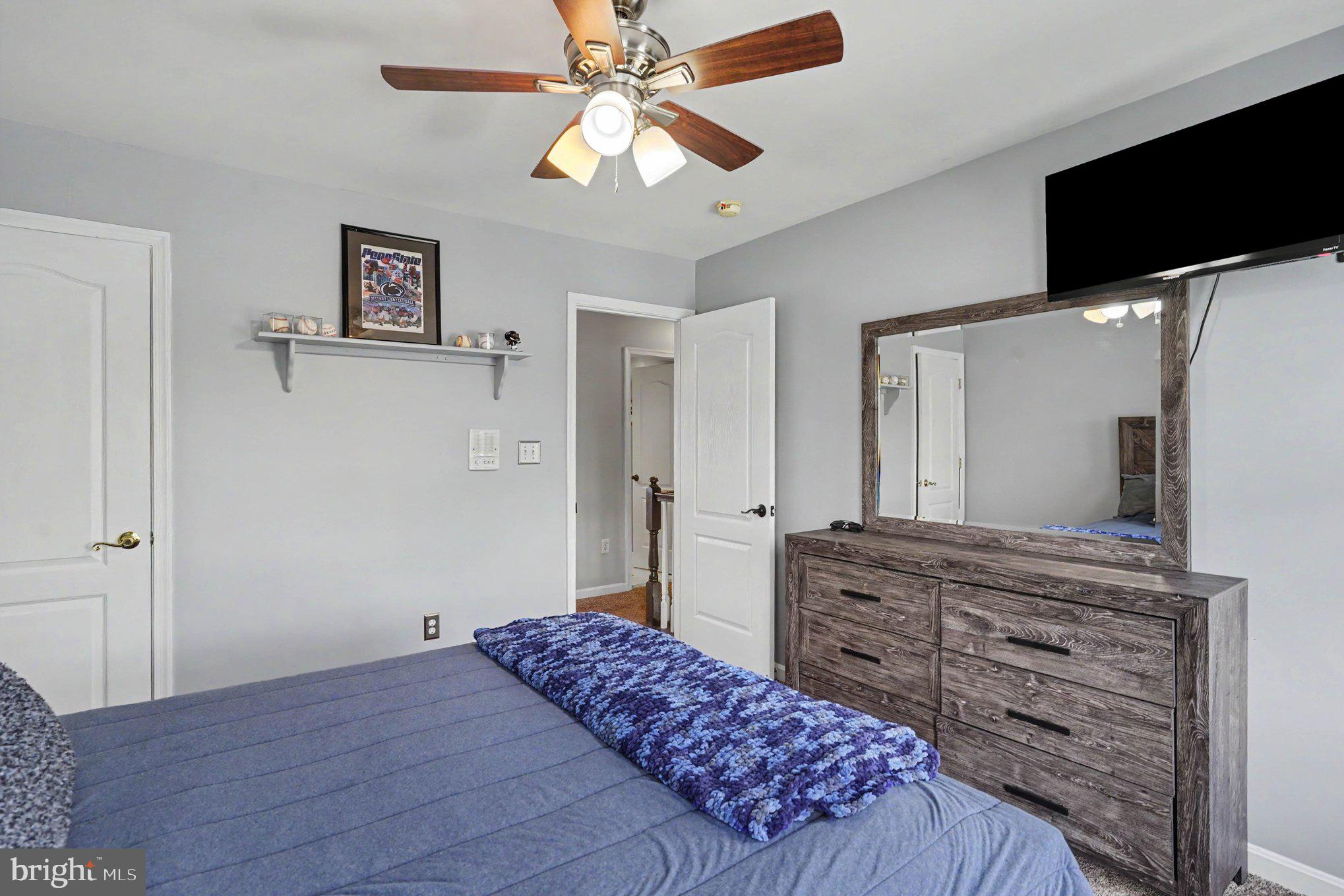 HICKORY OVERLOOK - Residential