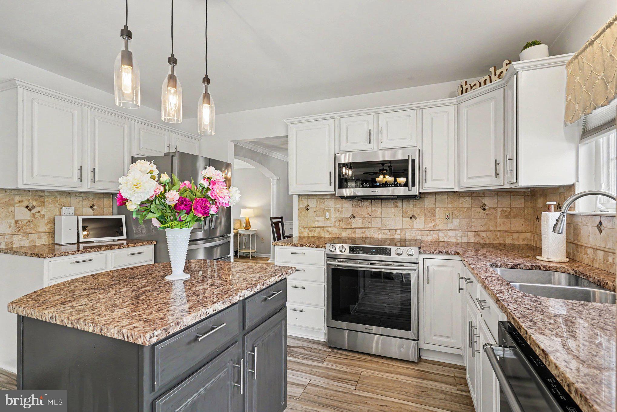 HICKORY OVERLOOK - Residential