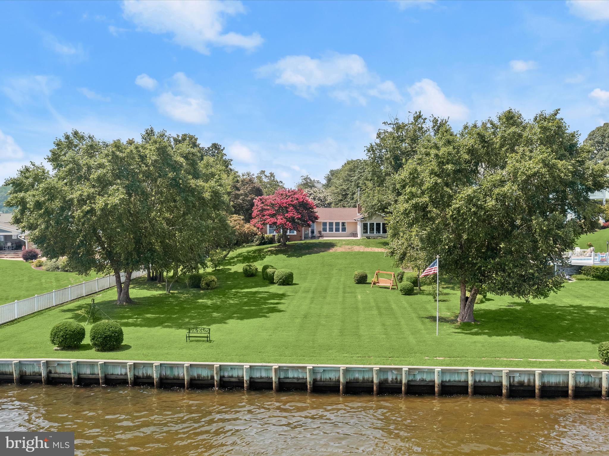 LONG POINT ON THE SEVERN - Residential