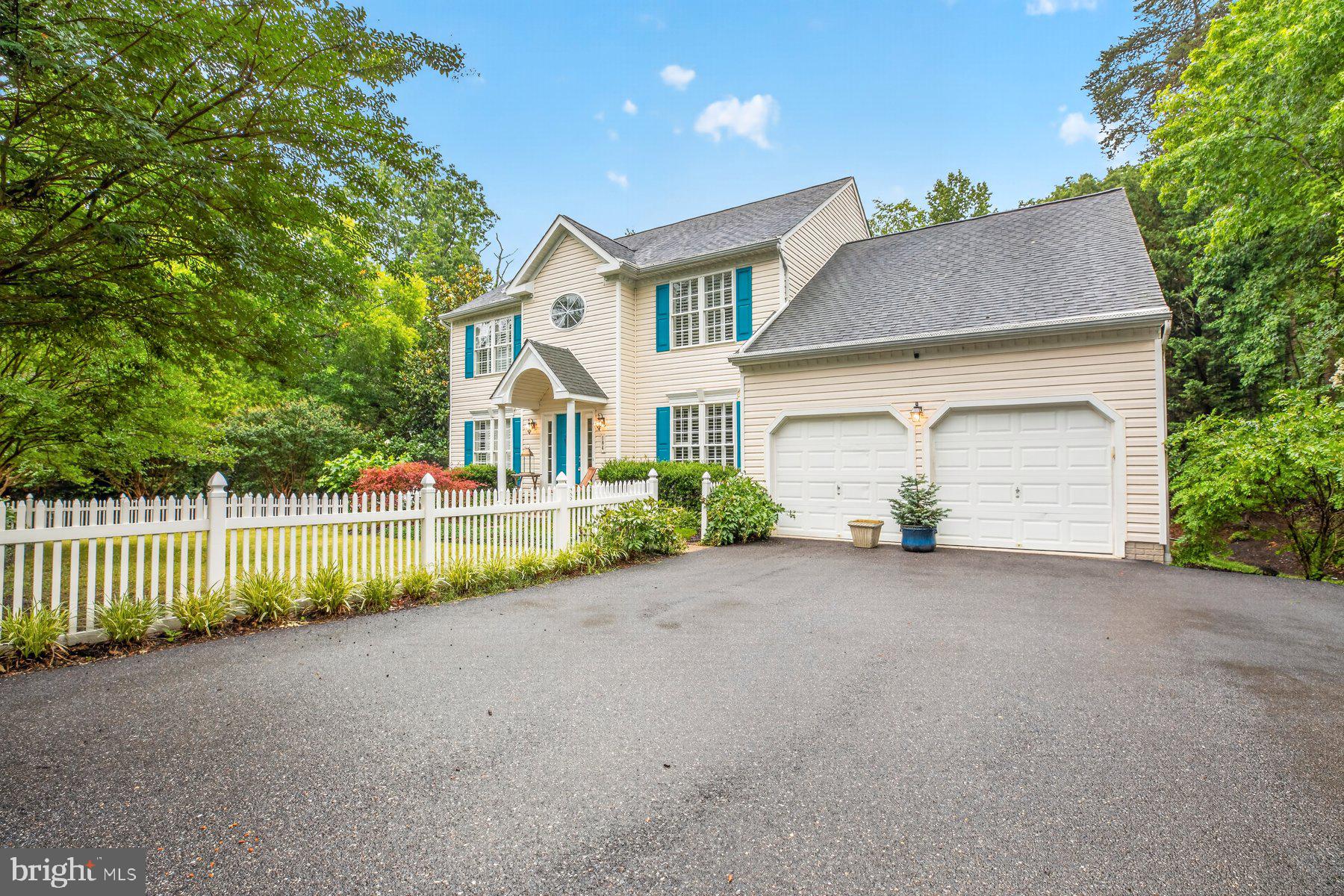SAYBROOKE WOODS - Residential