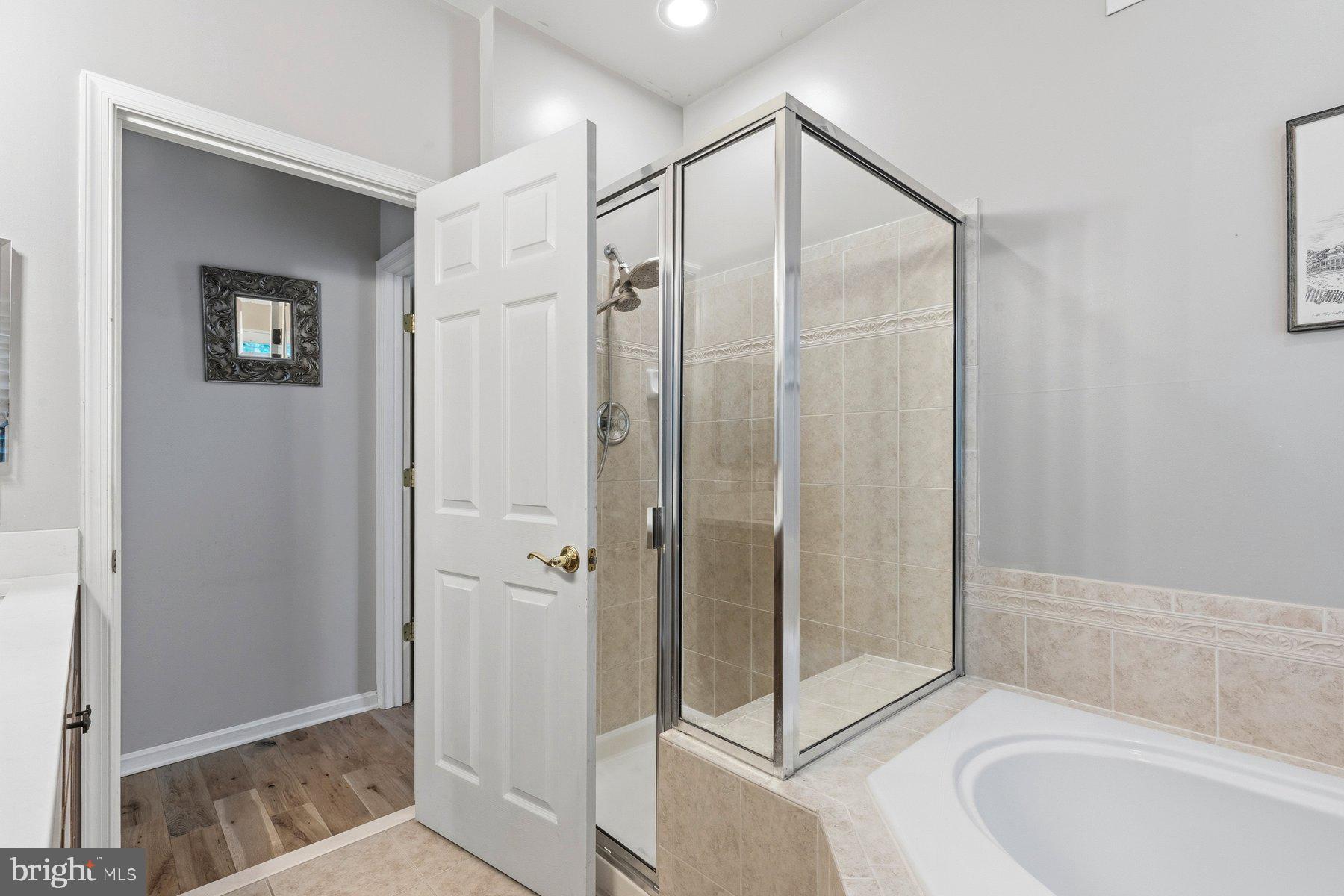 SAYBROOKE WOODS - Residential