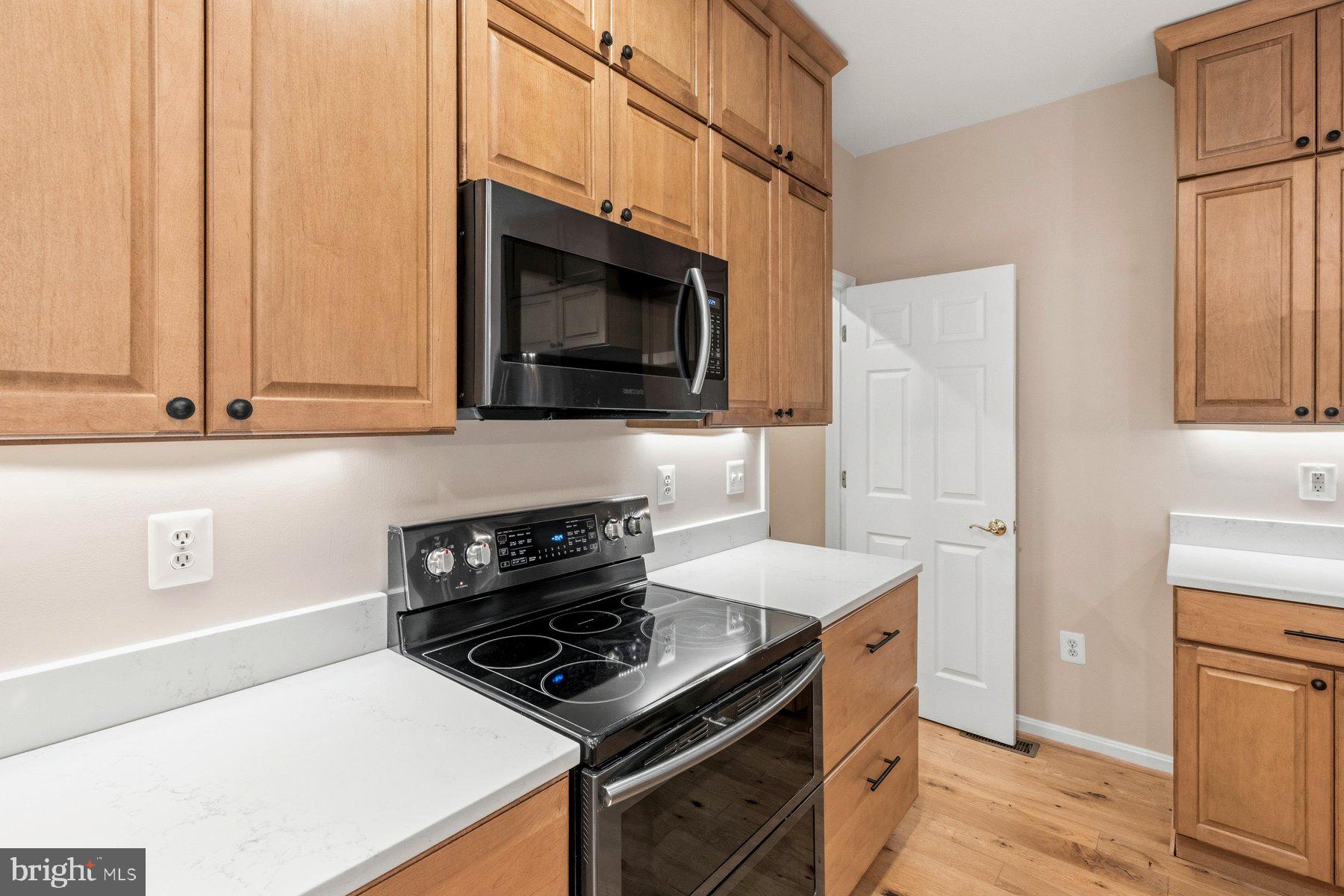 SAYBROOKE WOODS - Residential