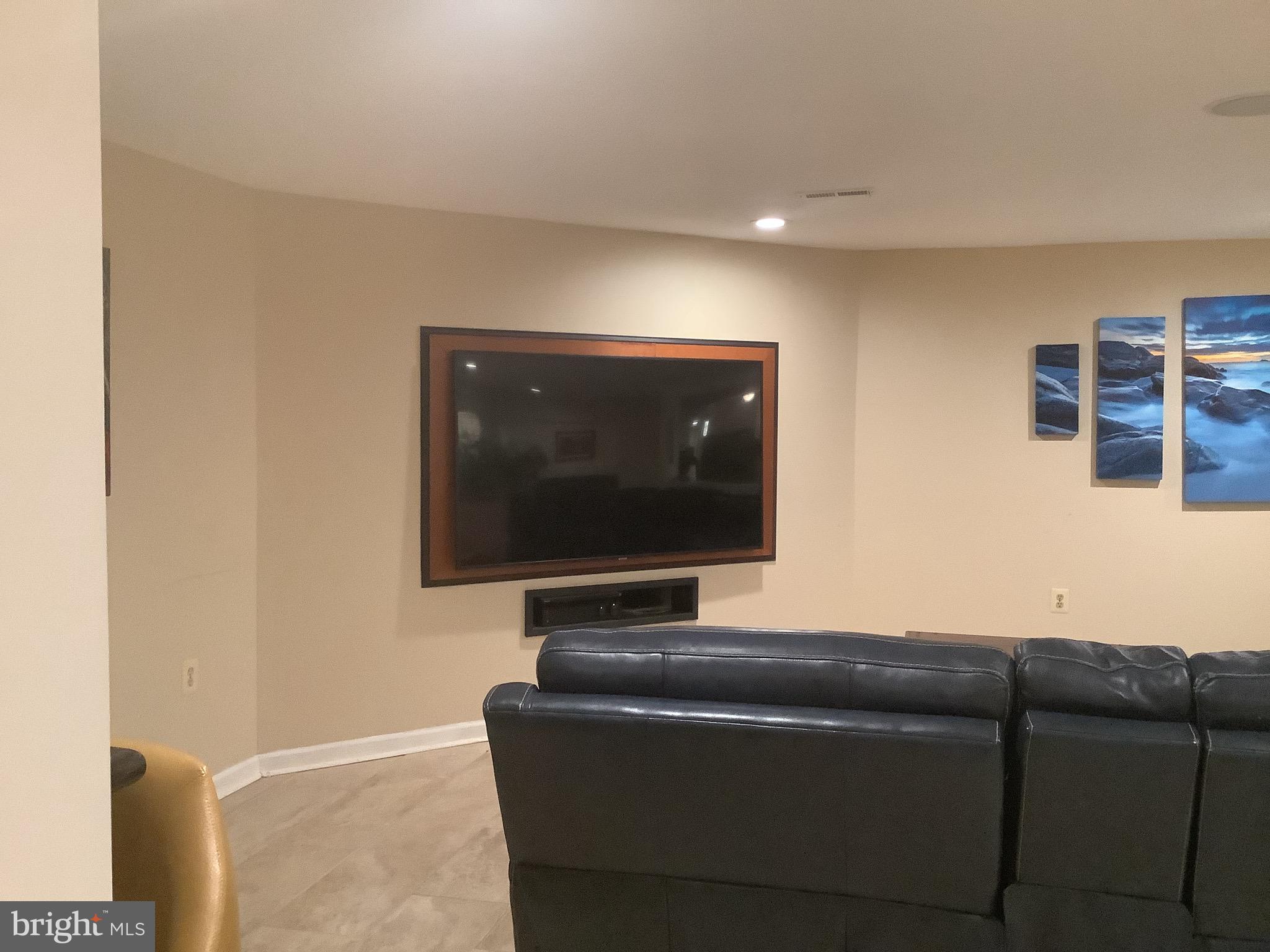 CROOM ACRES - Residential