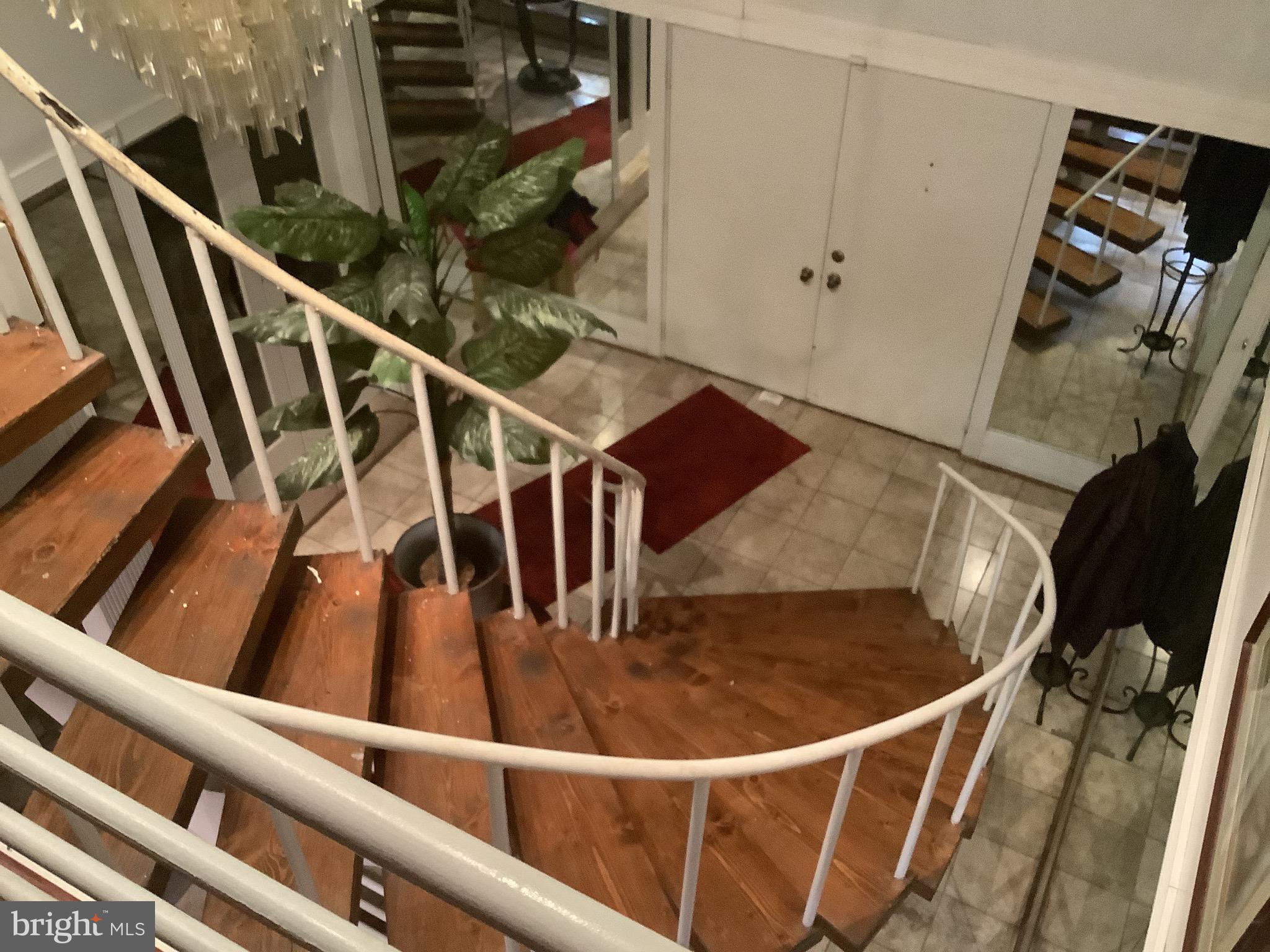 CROOM ACRES - Residential
