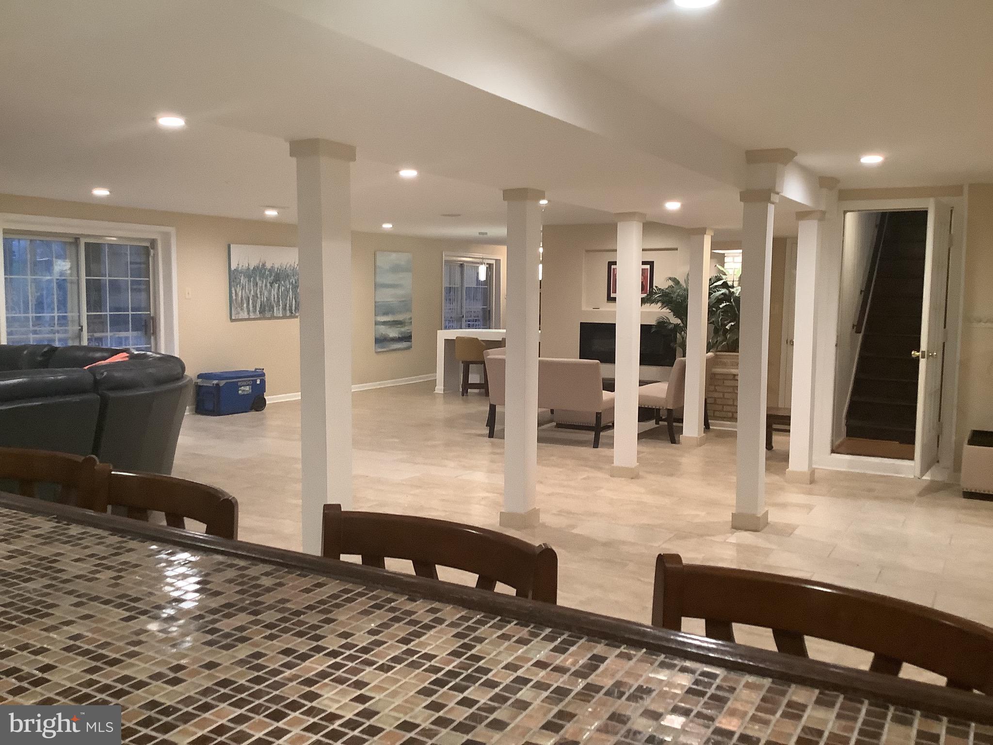 CROOM ACRES - Residential