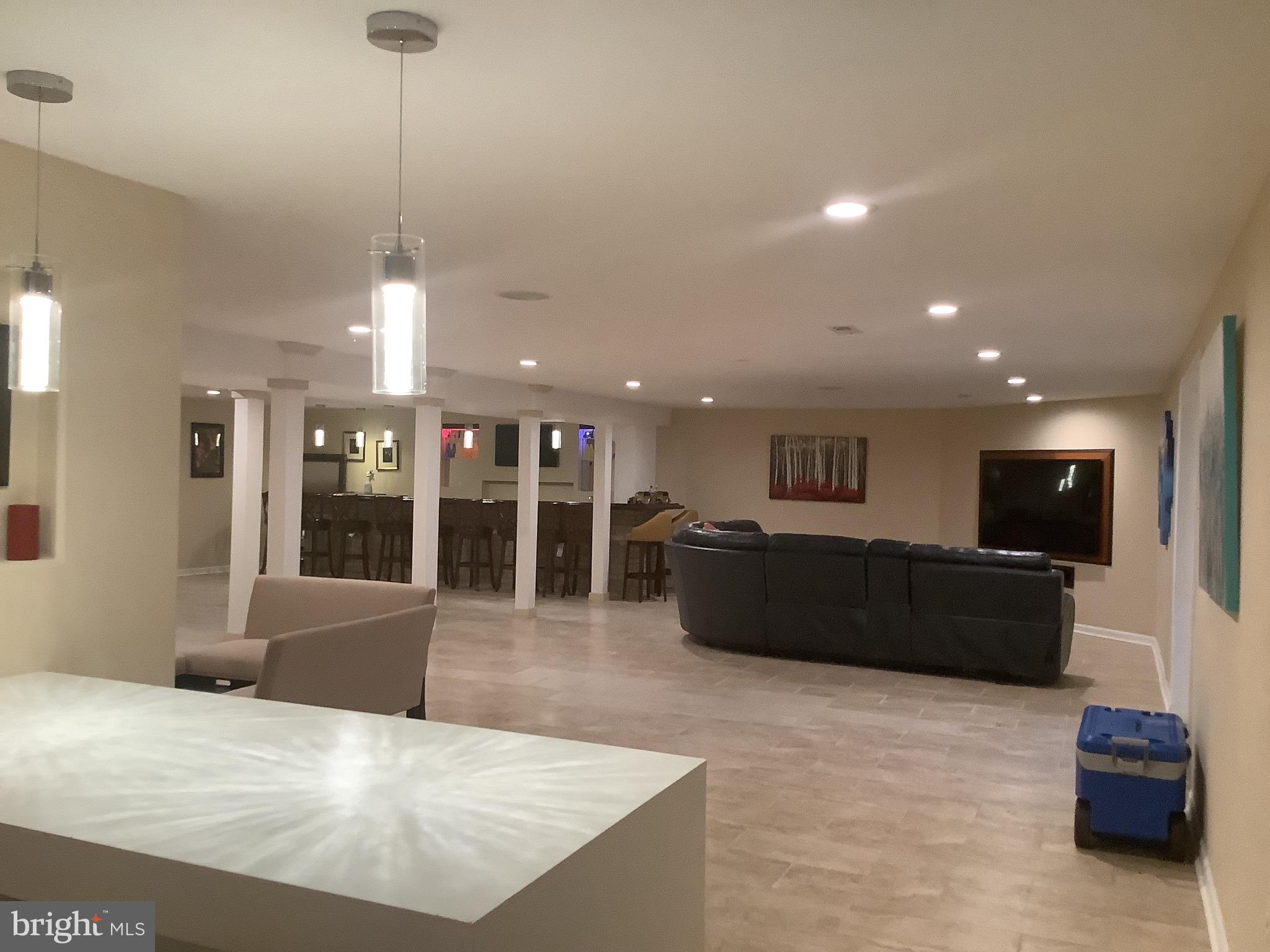 CROOM ACRES - Residential