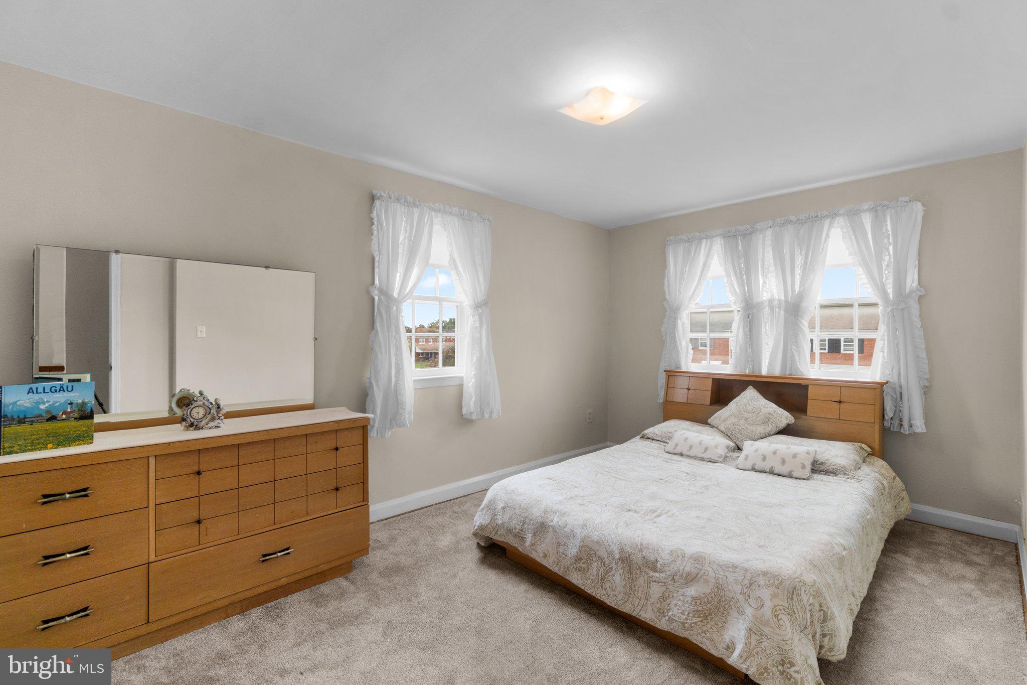 HAWTHORNE - Residential