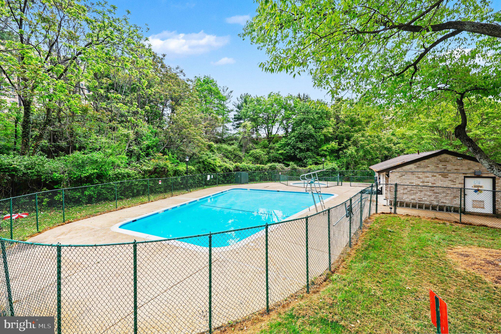 EDSALL BLUFF - Residential