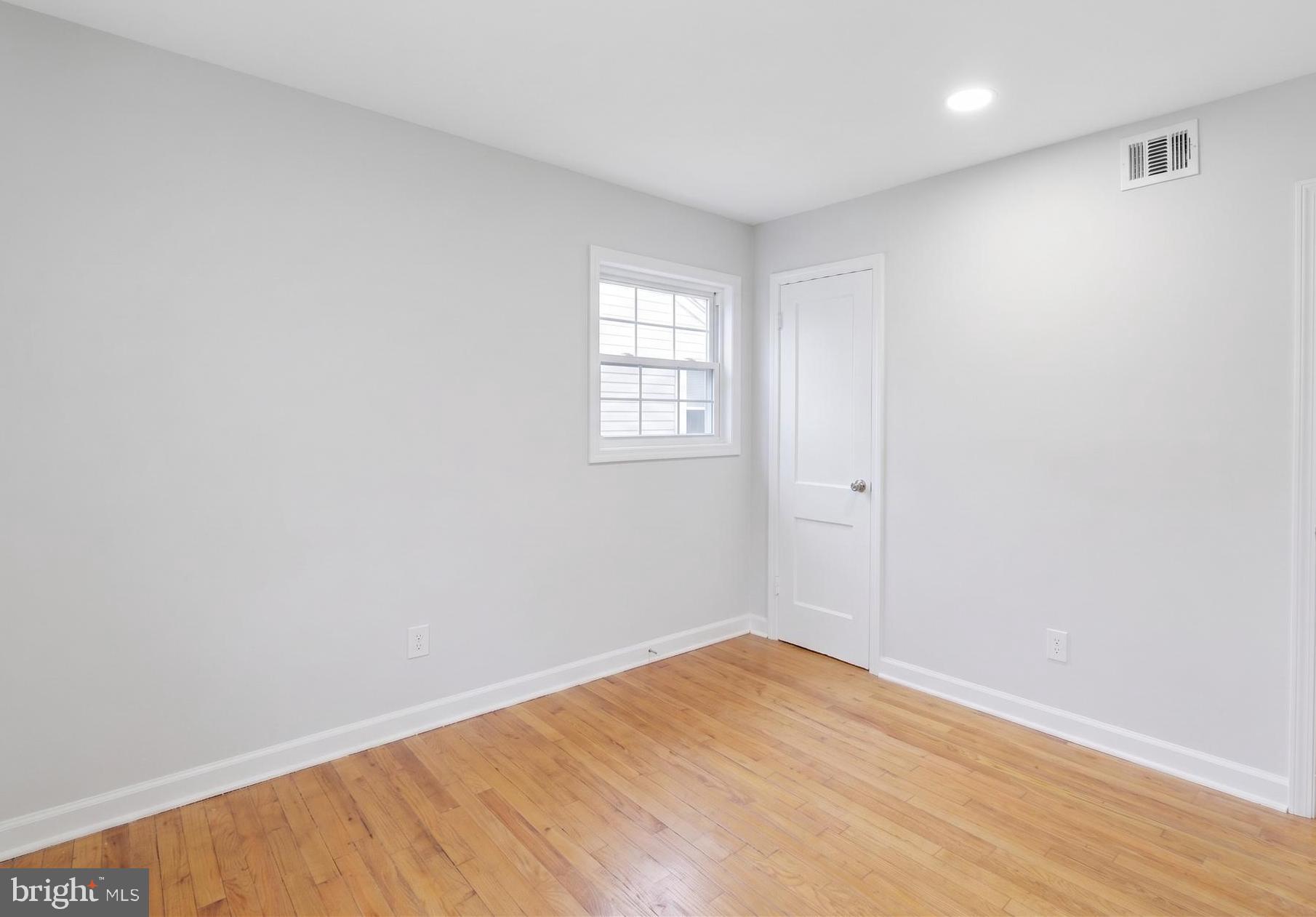 NORTH FORESTVILLE - Residential