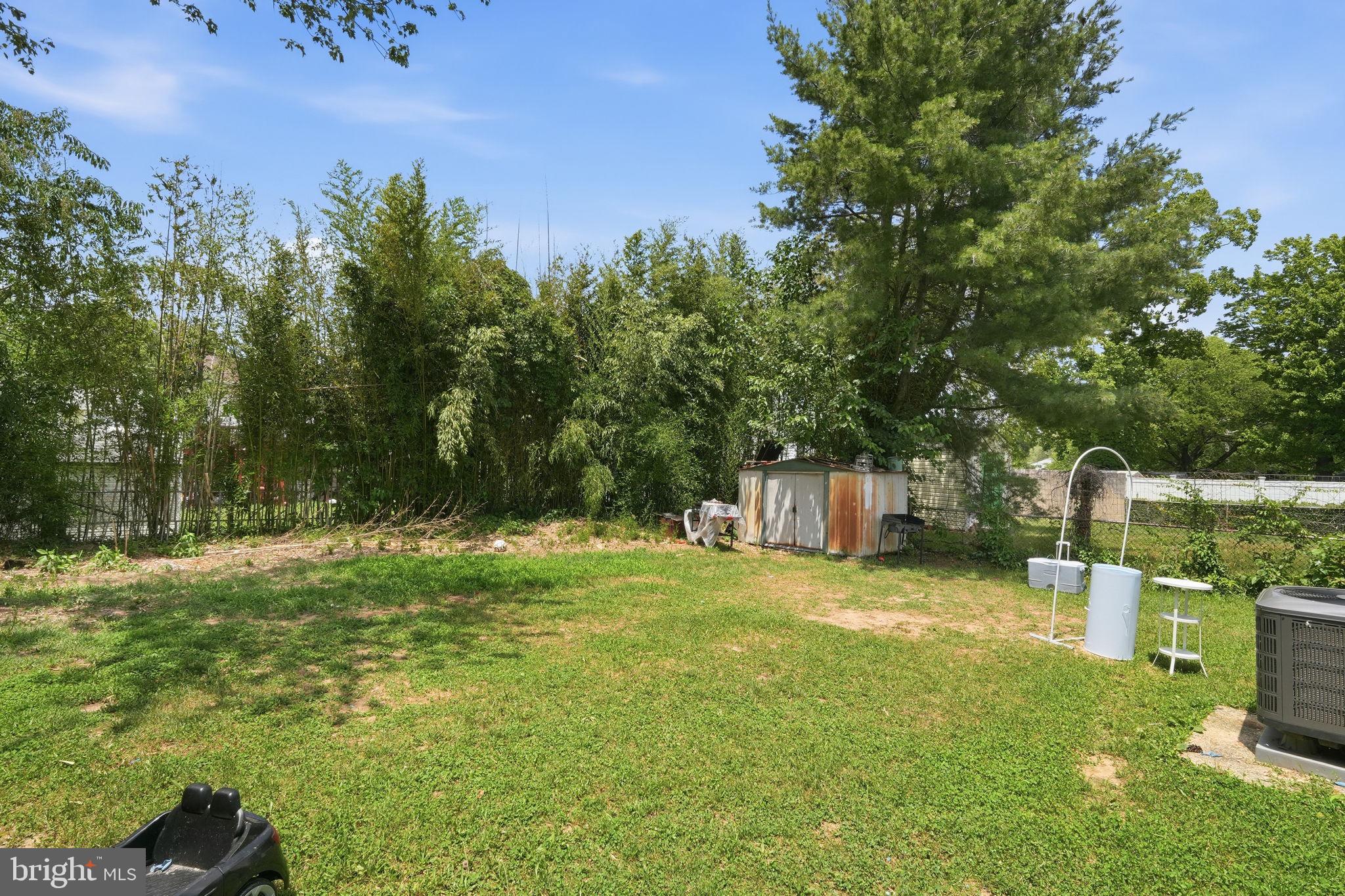 NORTH FORESTVILLE - Residential