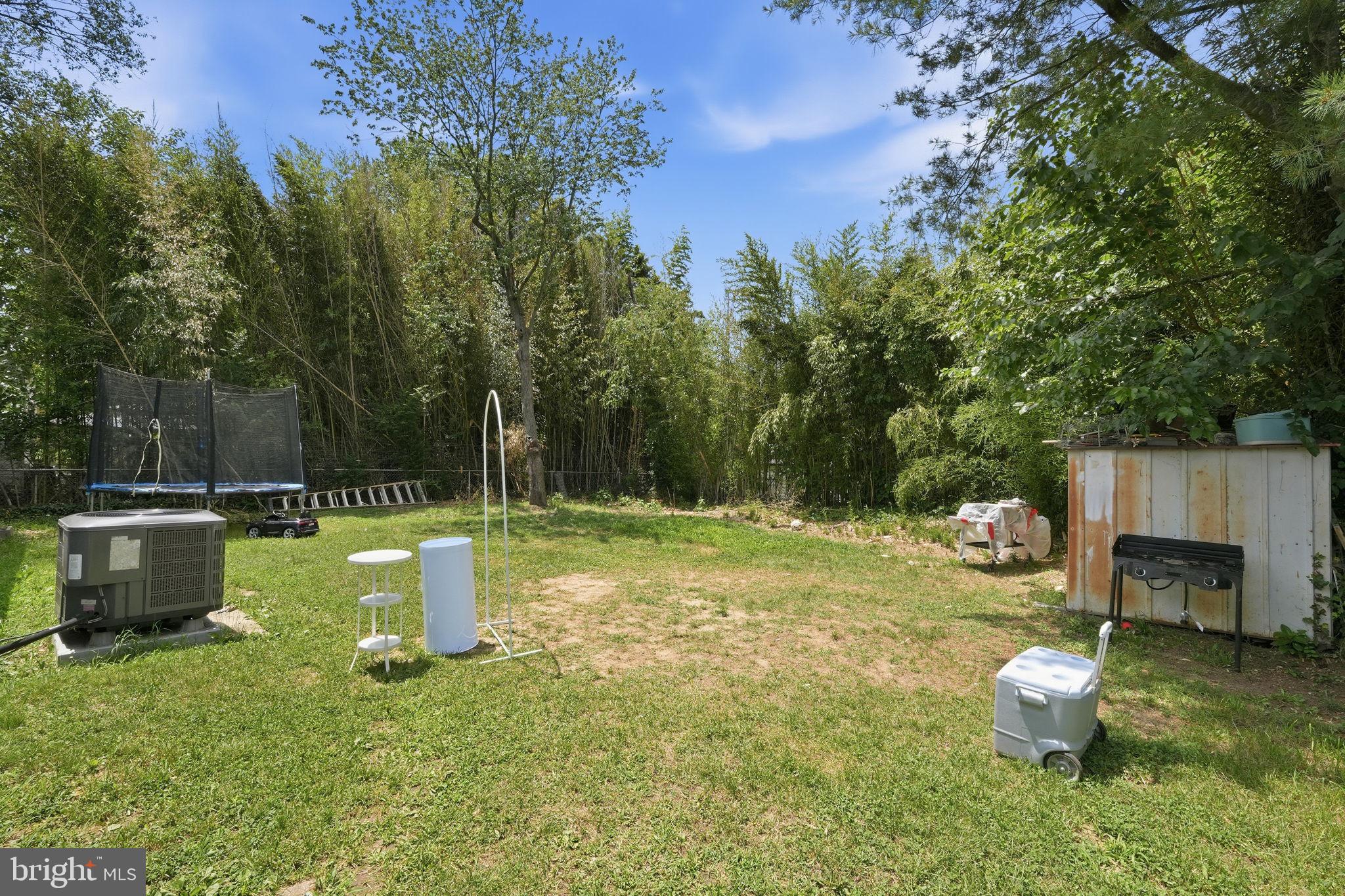 NORTH FORESTVILLE - Residential