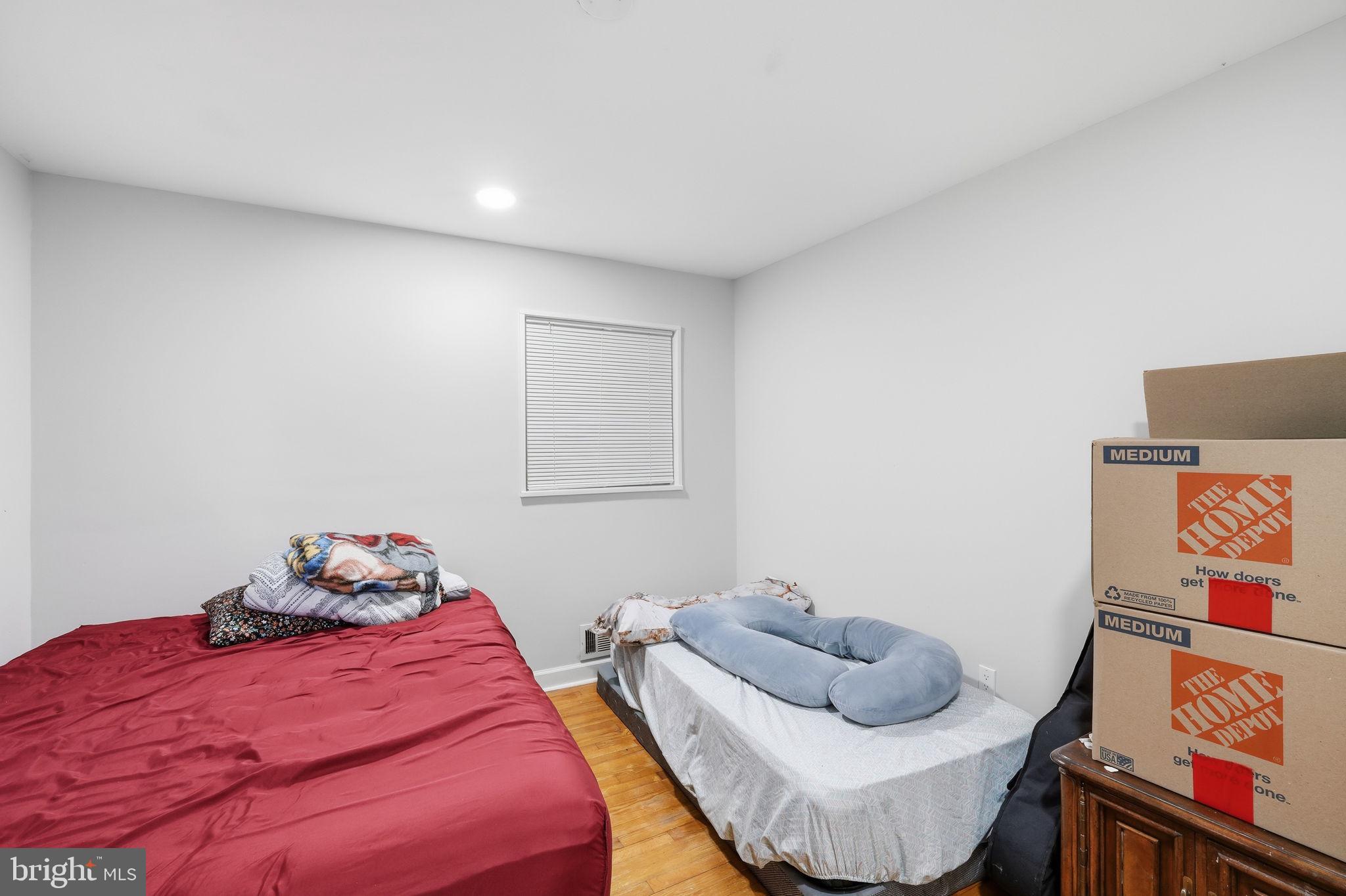 NORTH FORESTVILLE - Residential