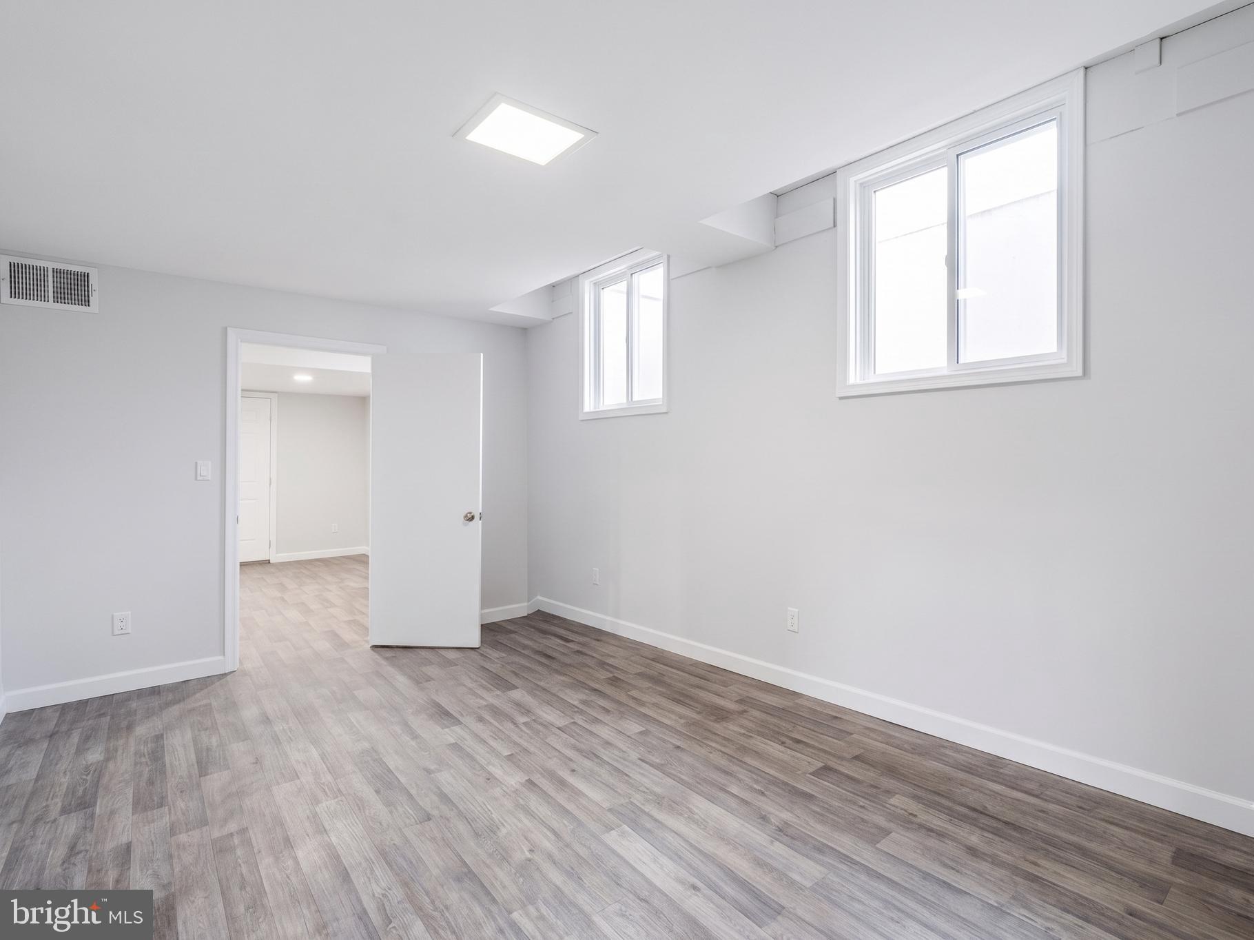 NORTH FORESTVILLE - Residential