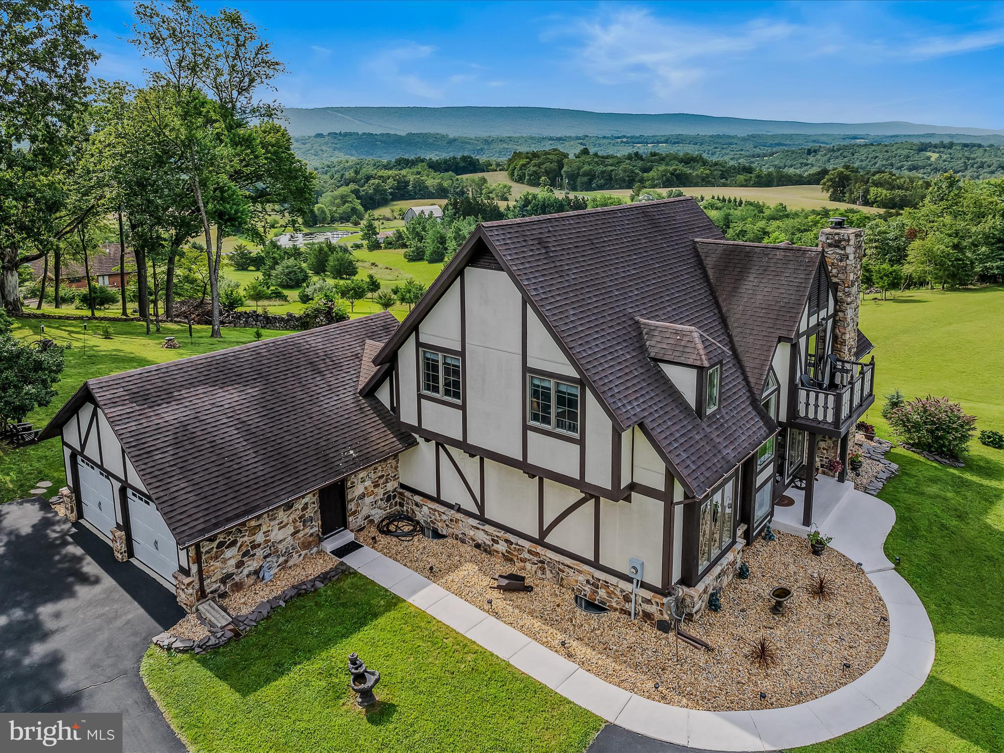 TOP MEADOW - Residential