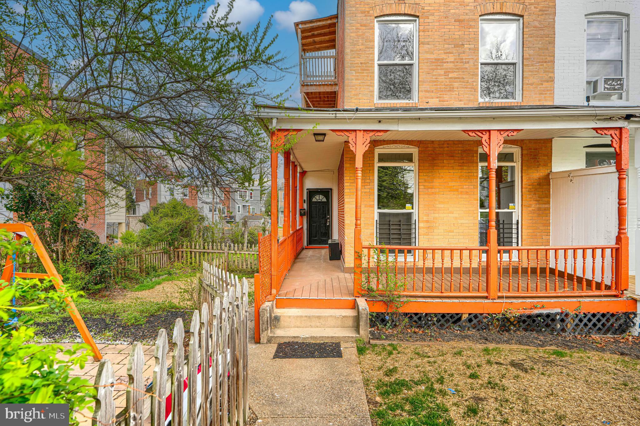 UPLANDS - Residential