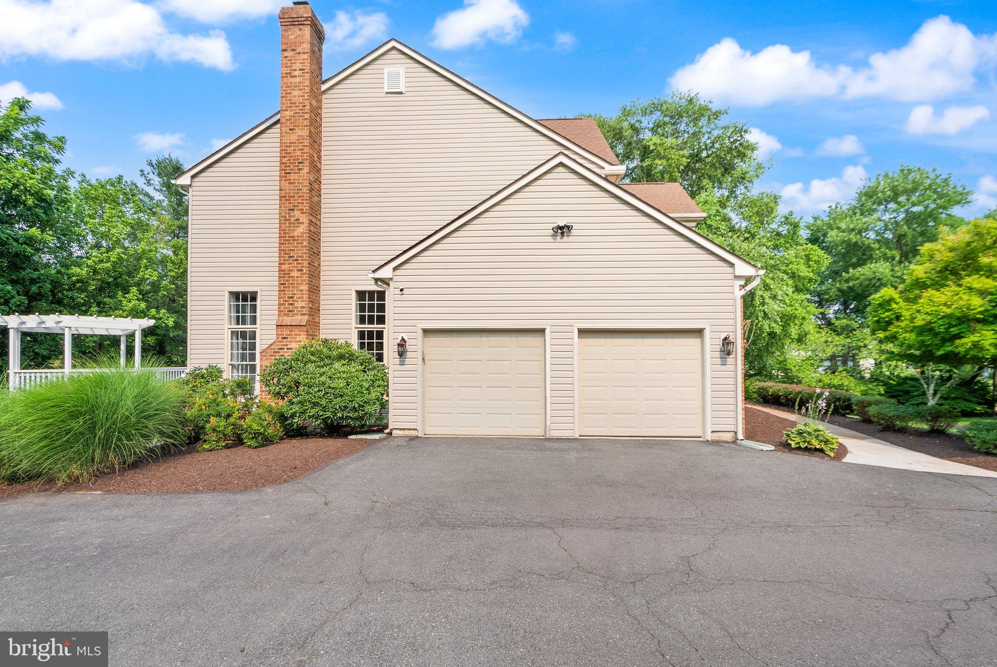 PINEY RUN MEADOW - Residential