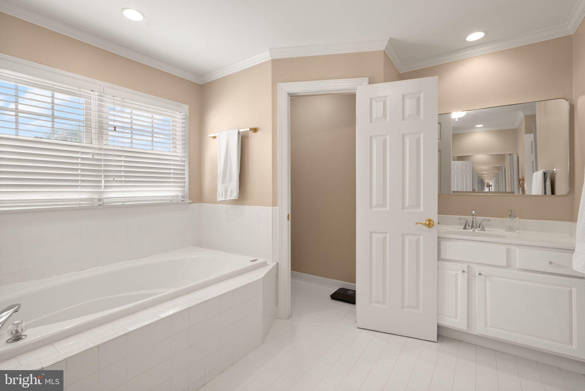 PINEY RUN MEADOW - Residential